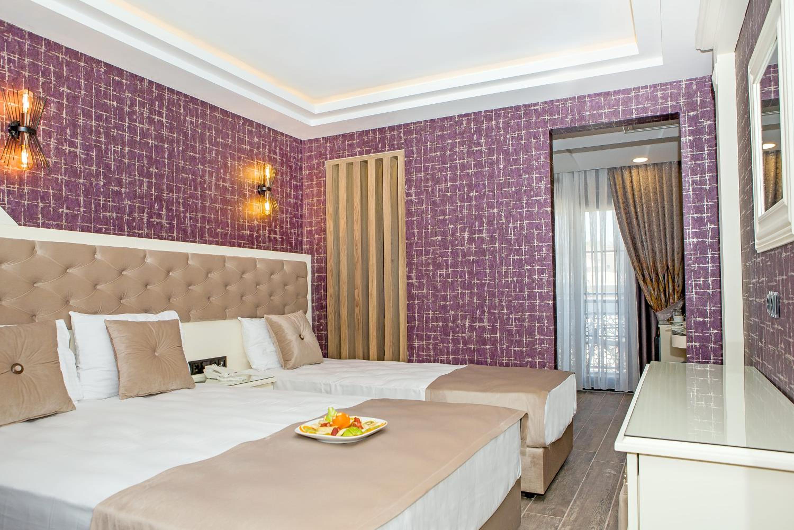 THE LEA HOTELS & SUITE - Image 31