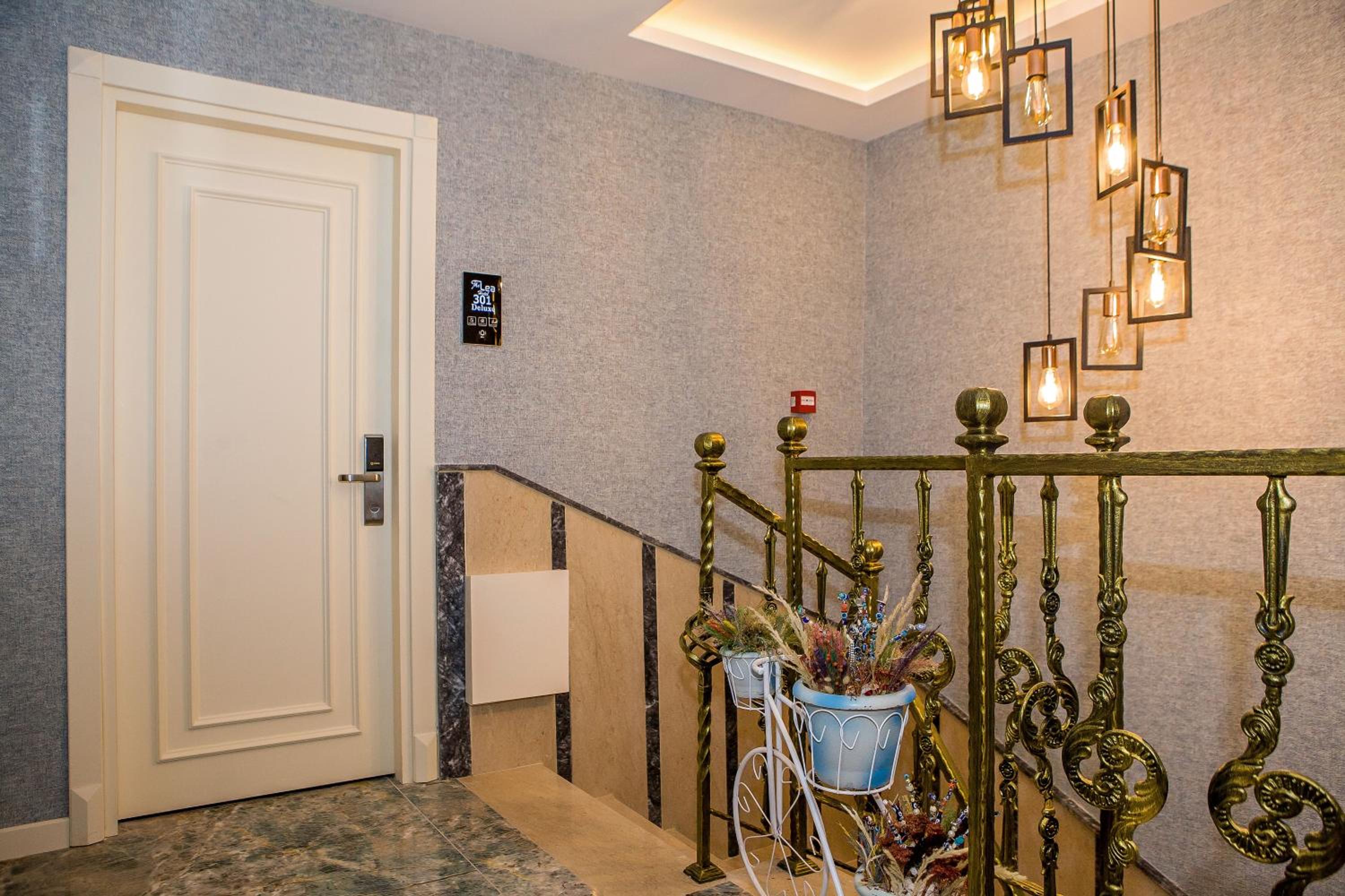 THE LEA HOTELS & SUITE - Image 36