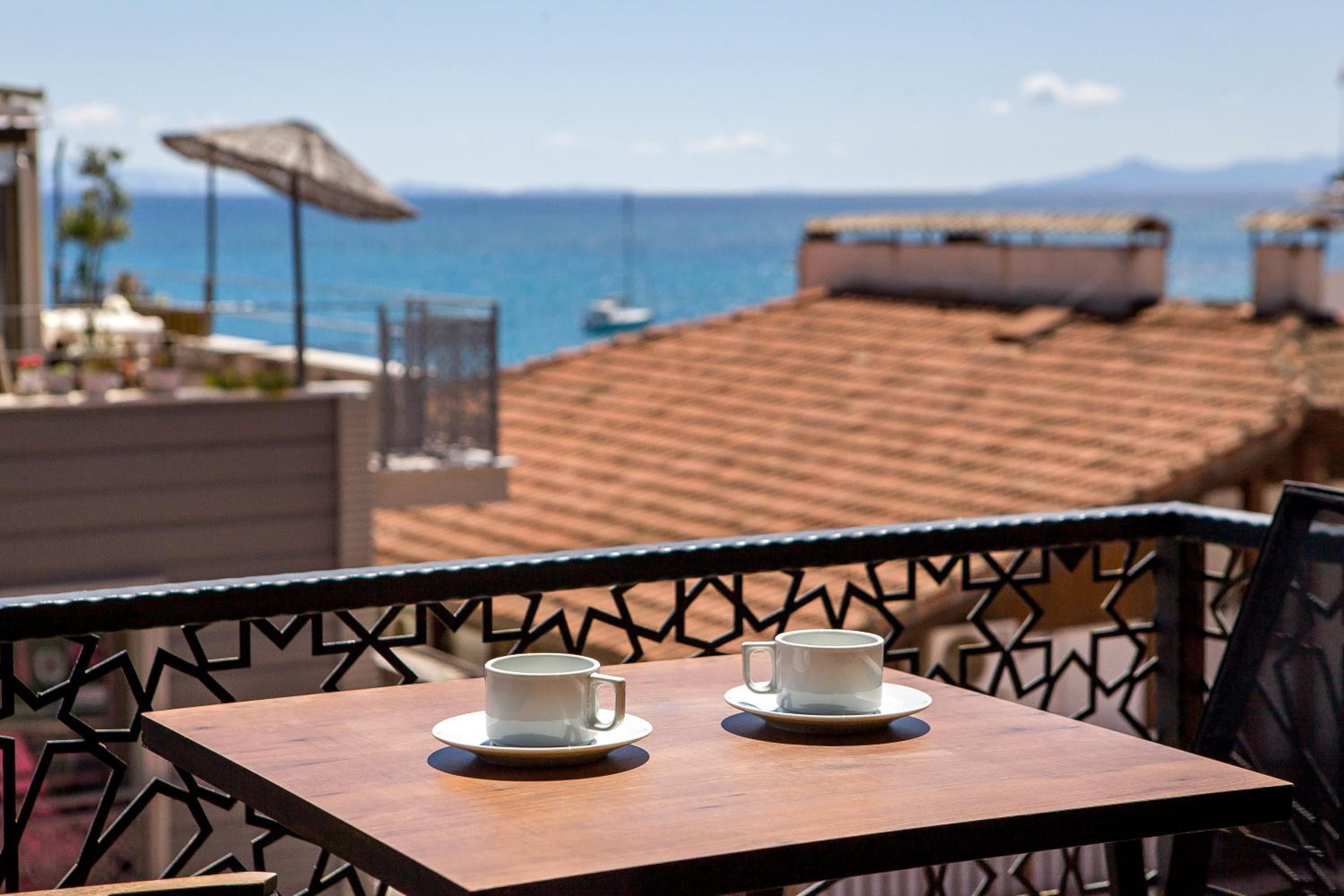 THE LEA HOTELS & SUITE - Image 33