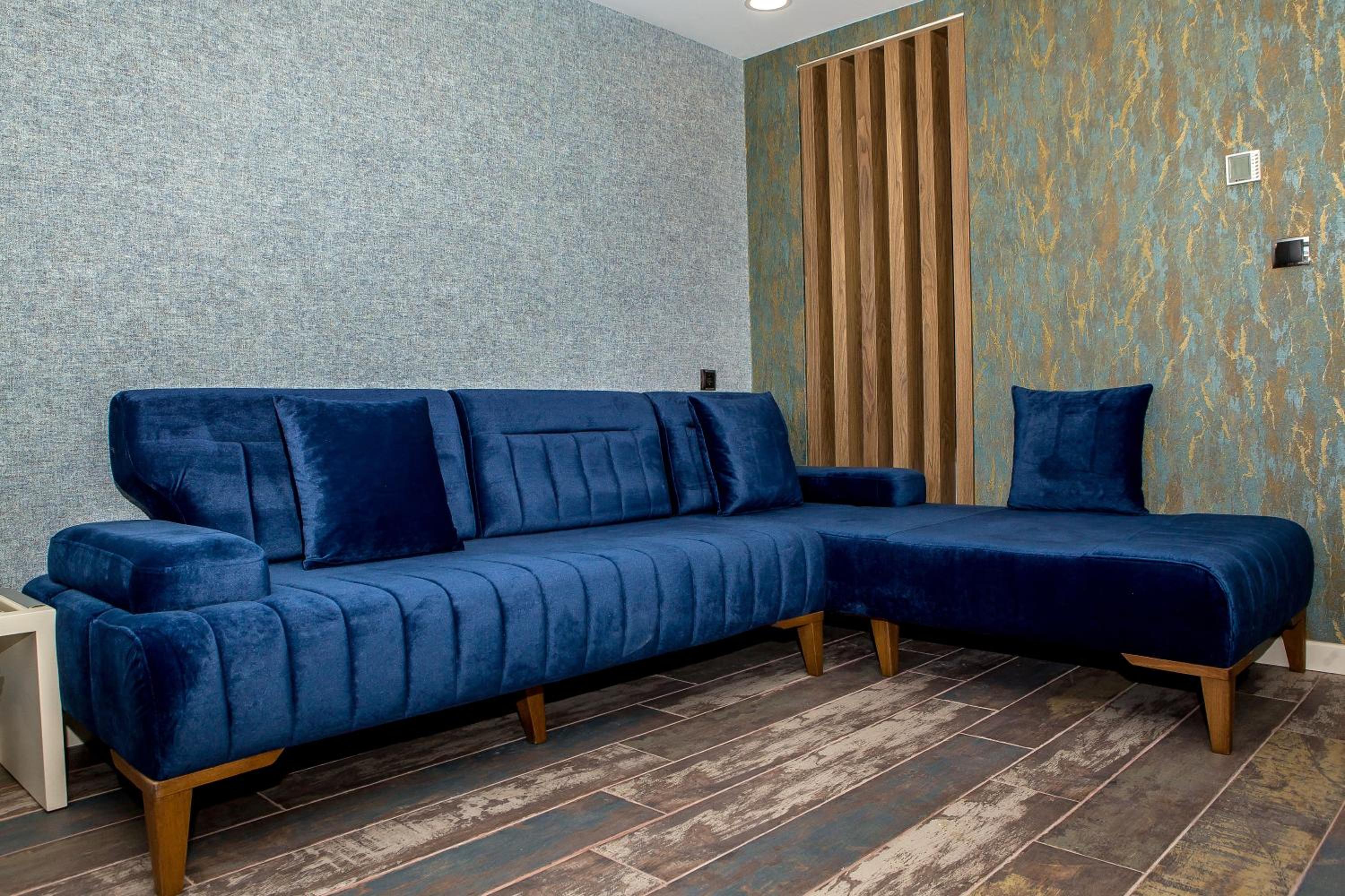 THE LEA HOTELS & SUITE - Image 41