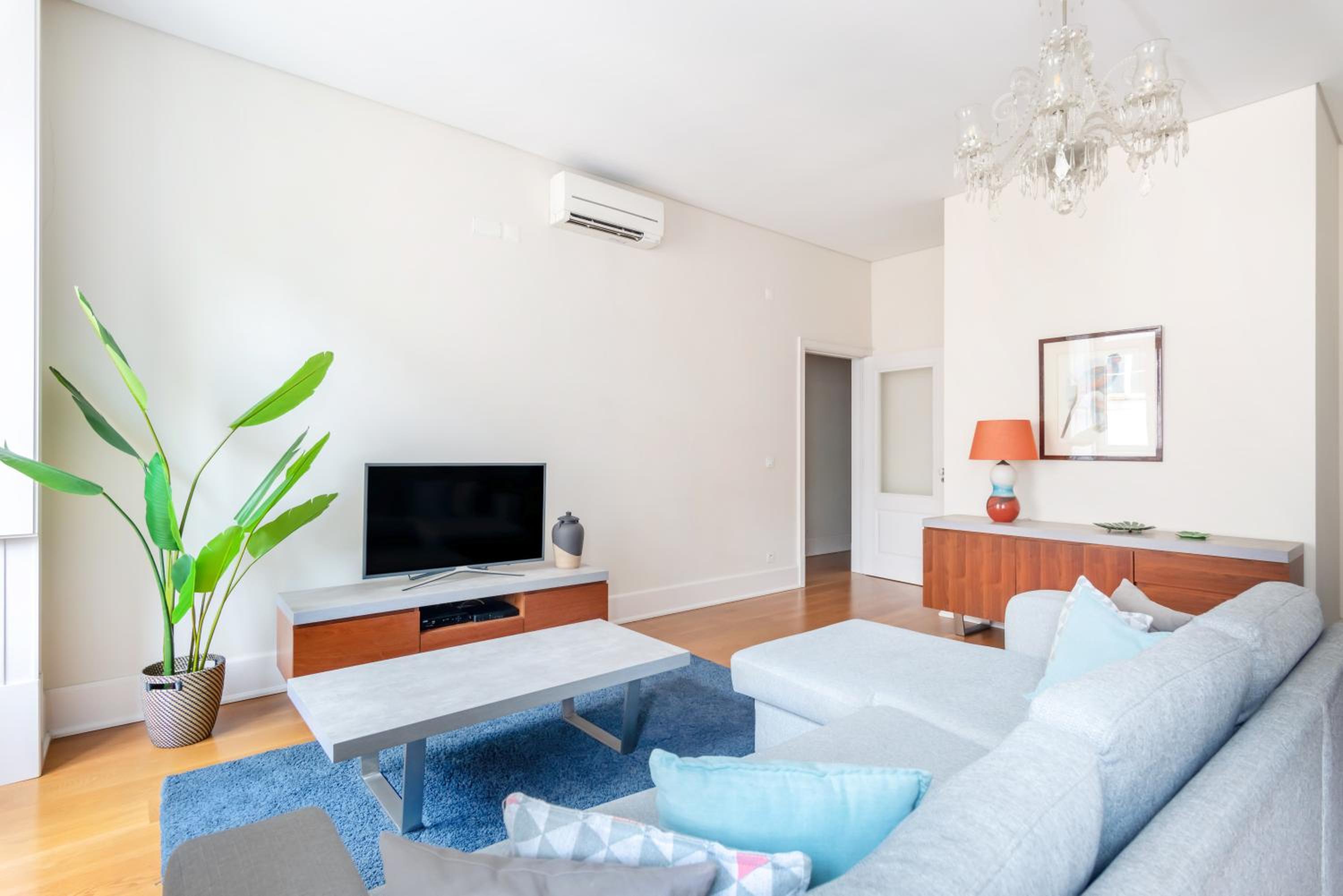 Downtown 75 Prestige in Baixa view 2