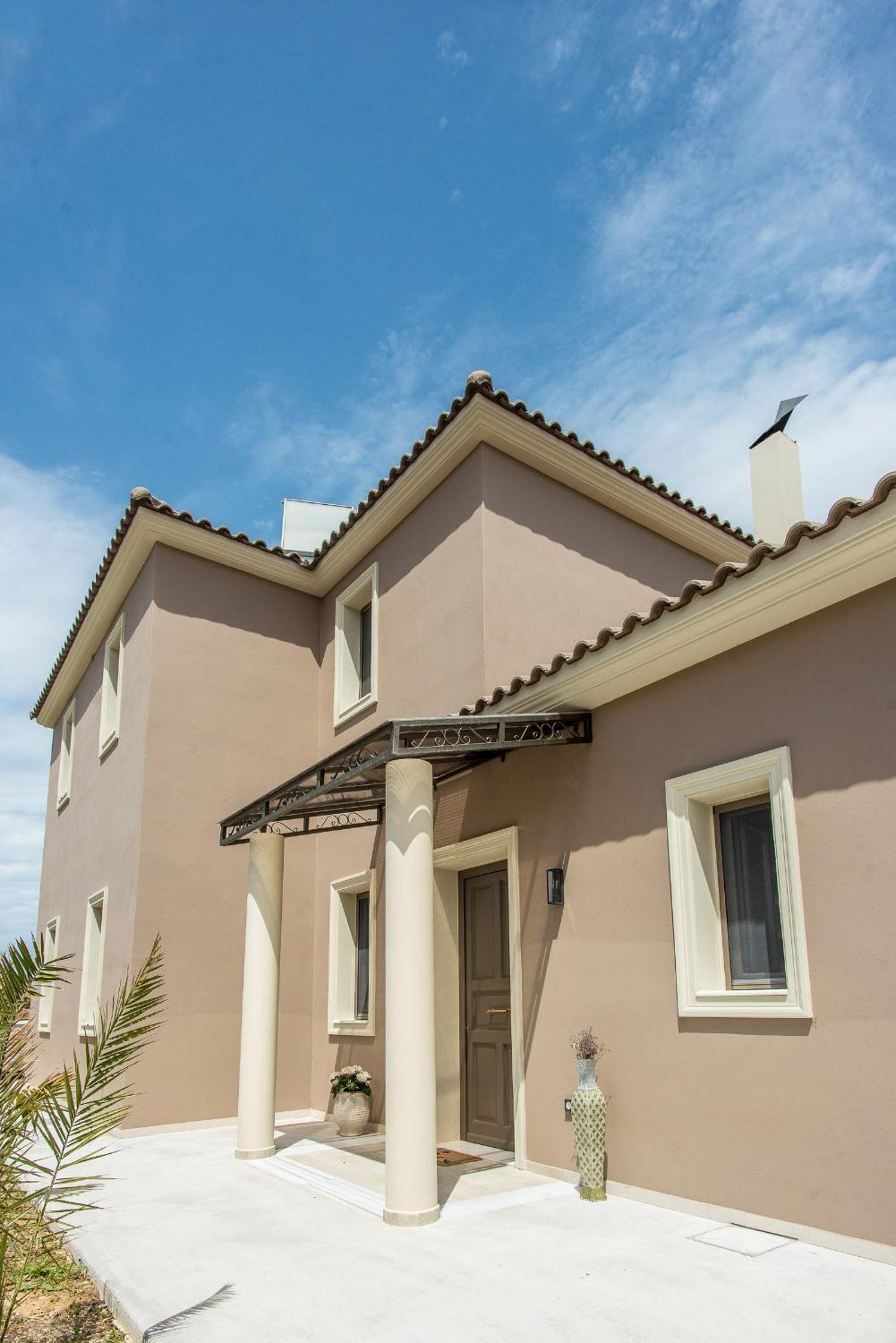 Hotel Luxury Villa Chrisi - Image 1