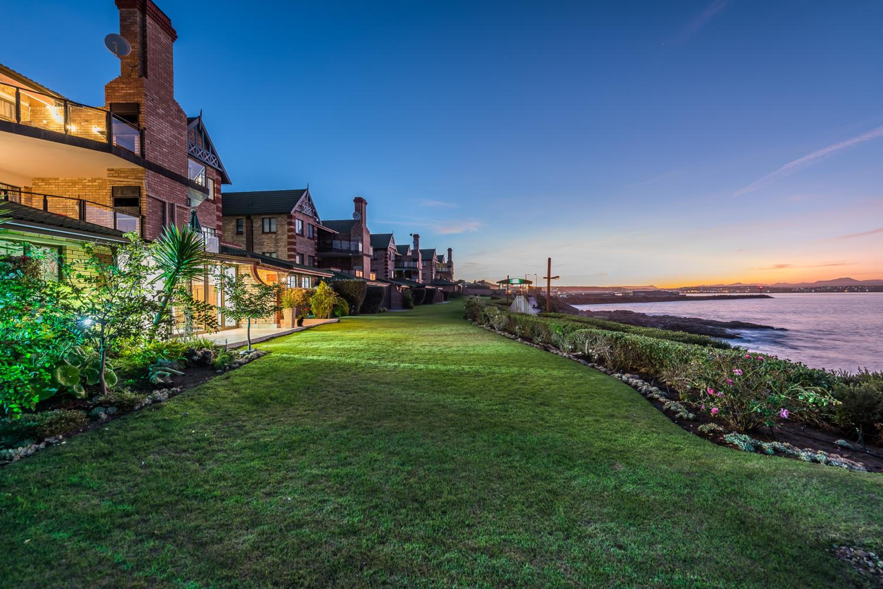 Beacon Wharf , George Hay 1 Holiday Accommodation view 2