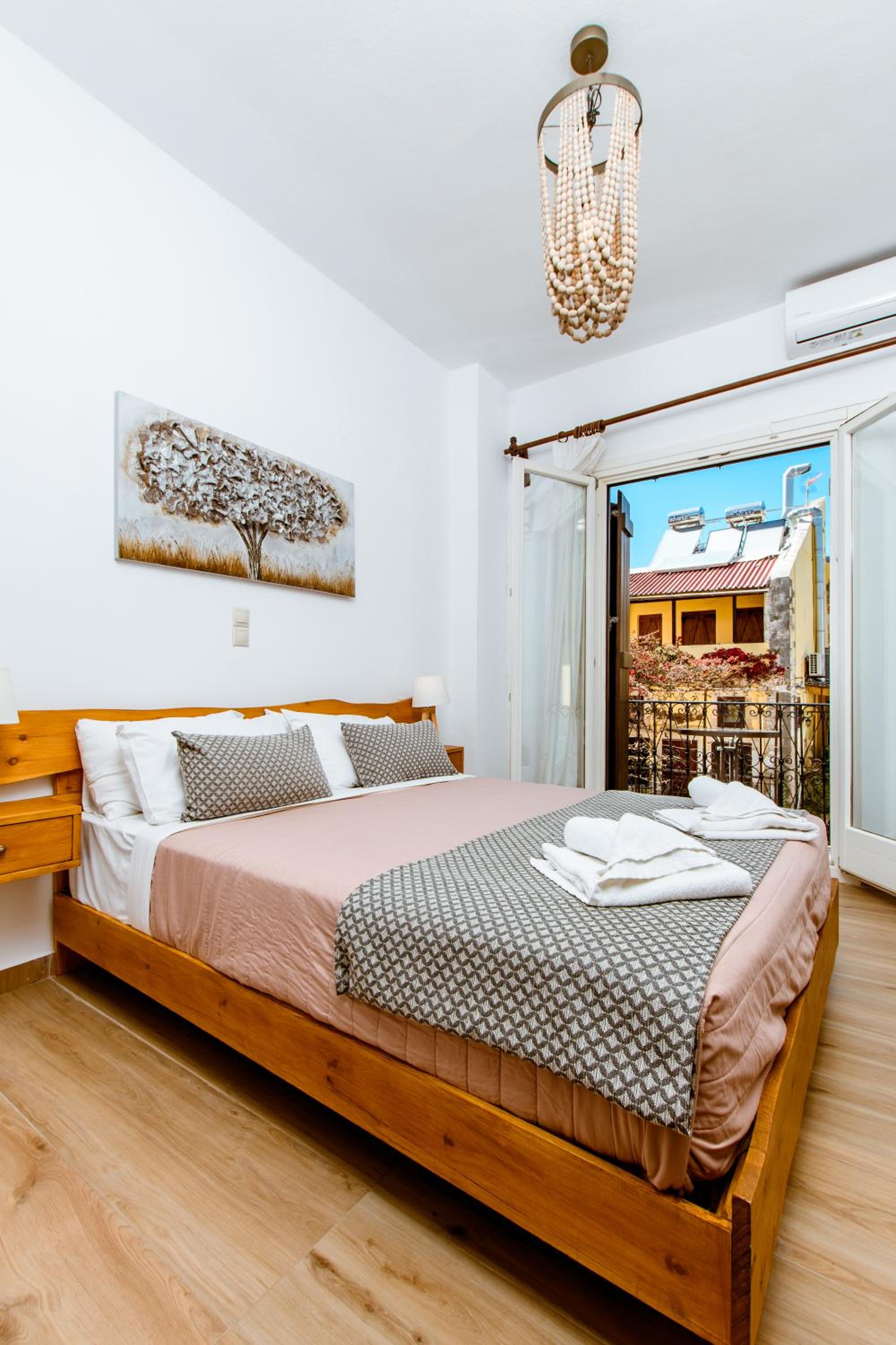 Bozzali Deluxe Hotel