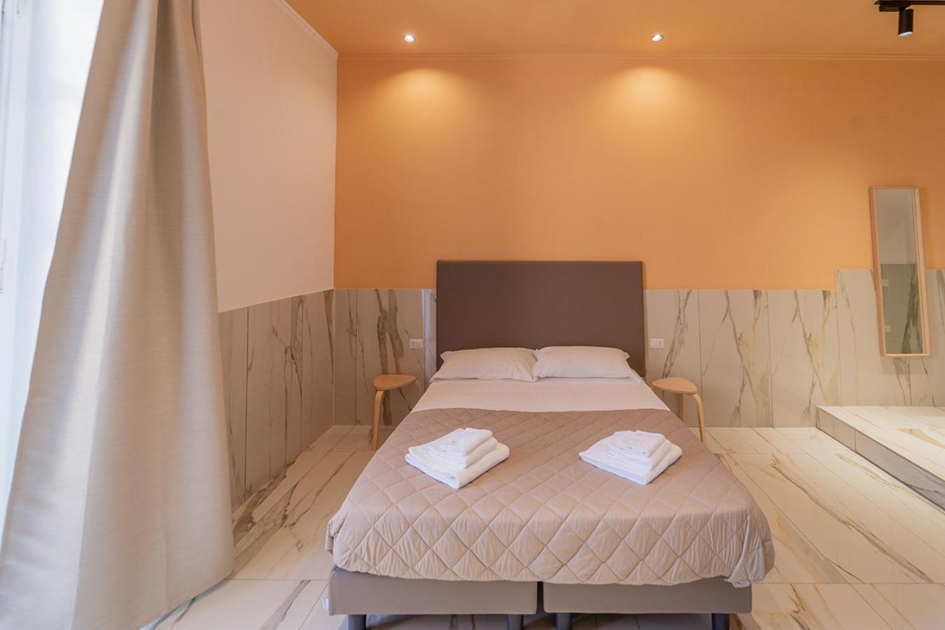 P.C. Boutique Medina H. Napoli Centro, by Clapa Group