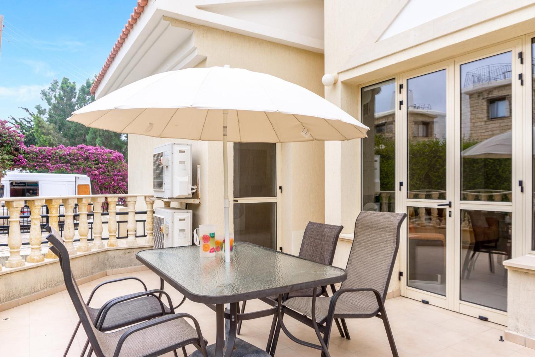 Villa Deja Blue by Ezoria Villas view 2