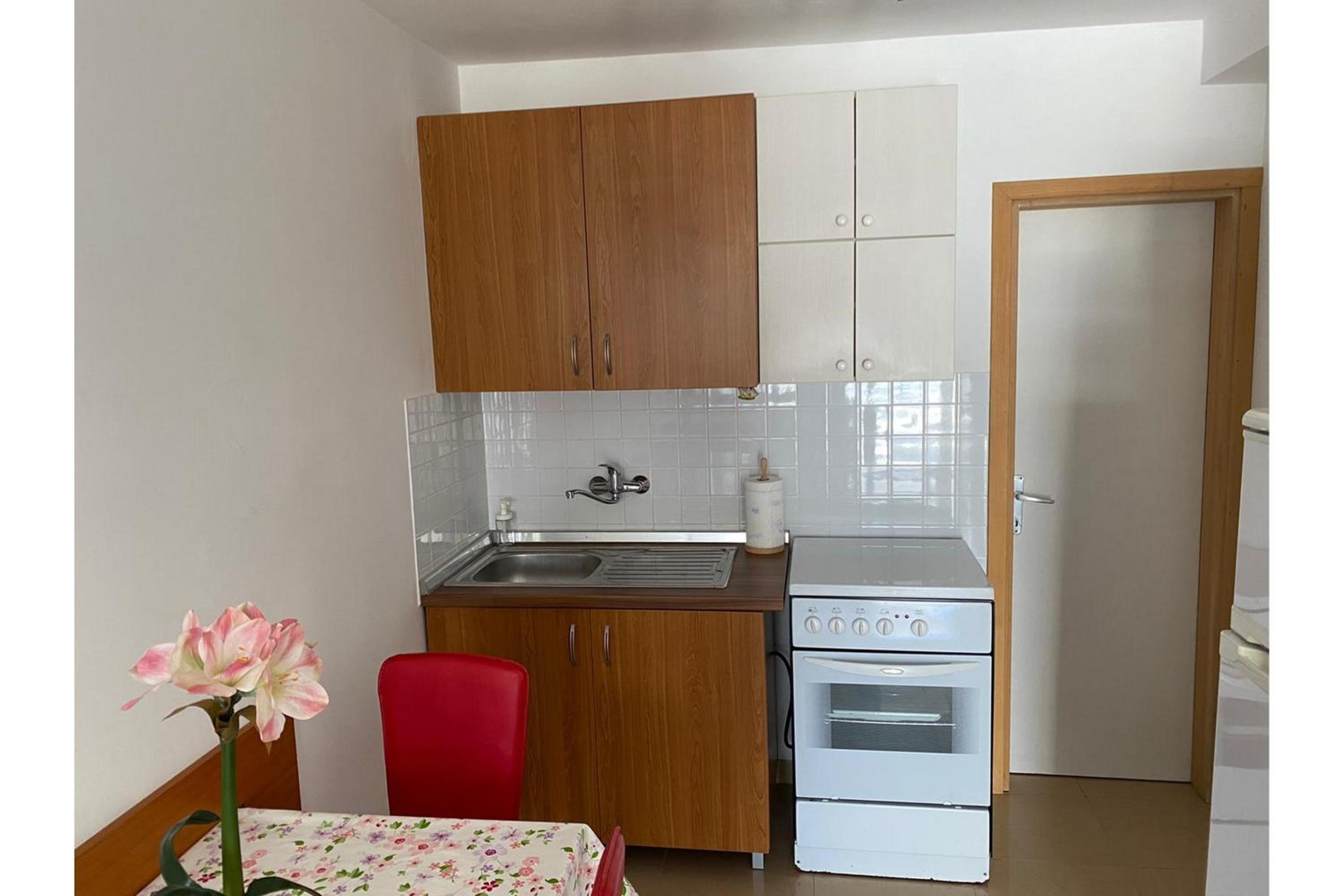 Apartment Nuka - One Bedroom Apartment with Terrace view 5
