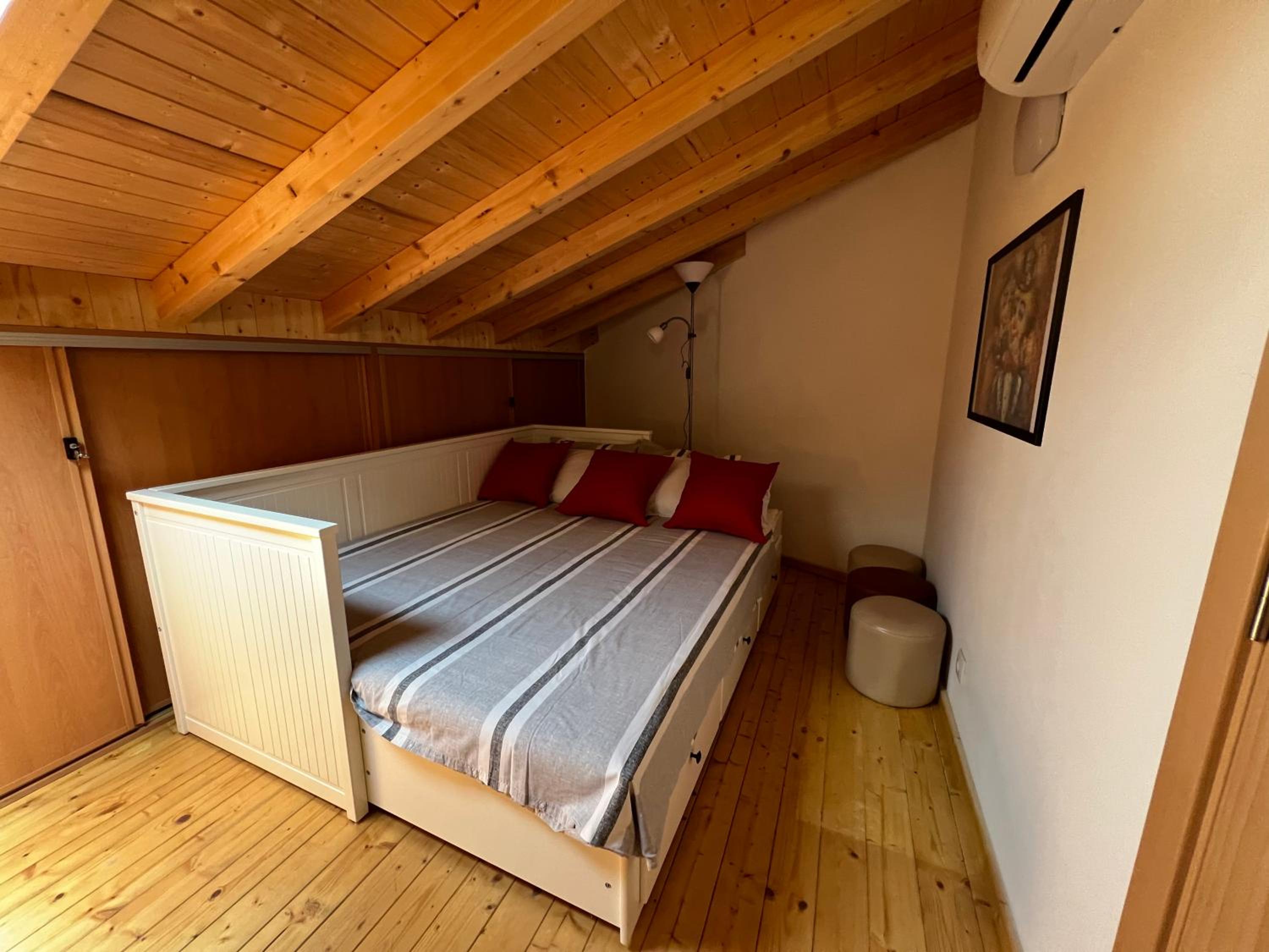 Casa Arenga view 3