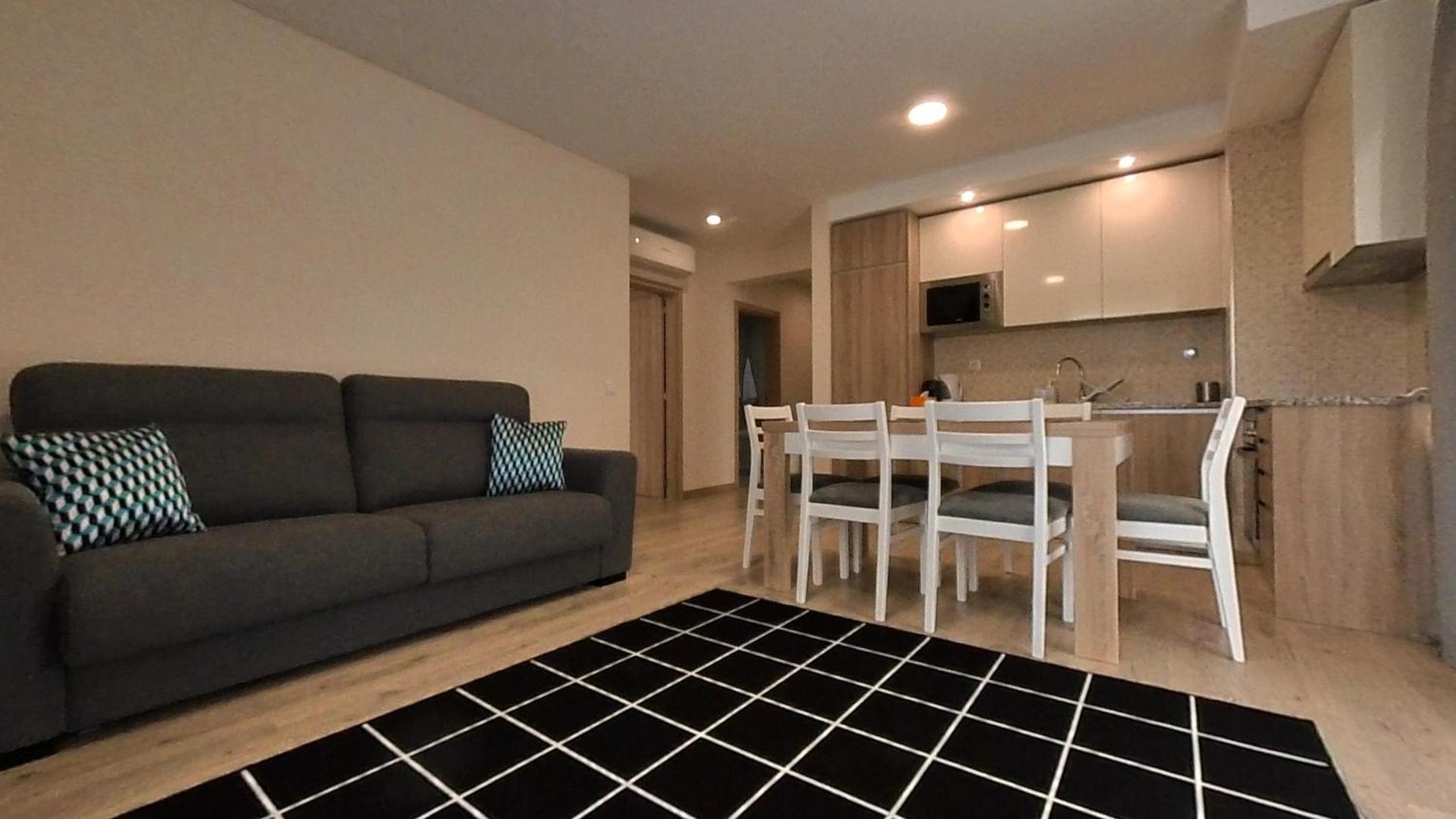 Elite Residence 2B view 4