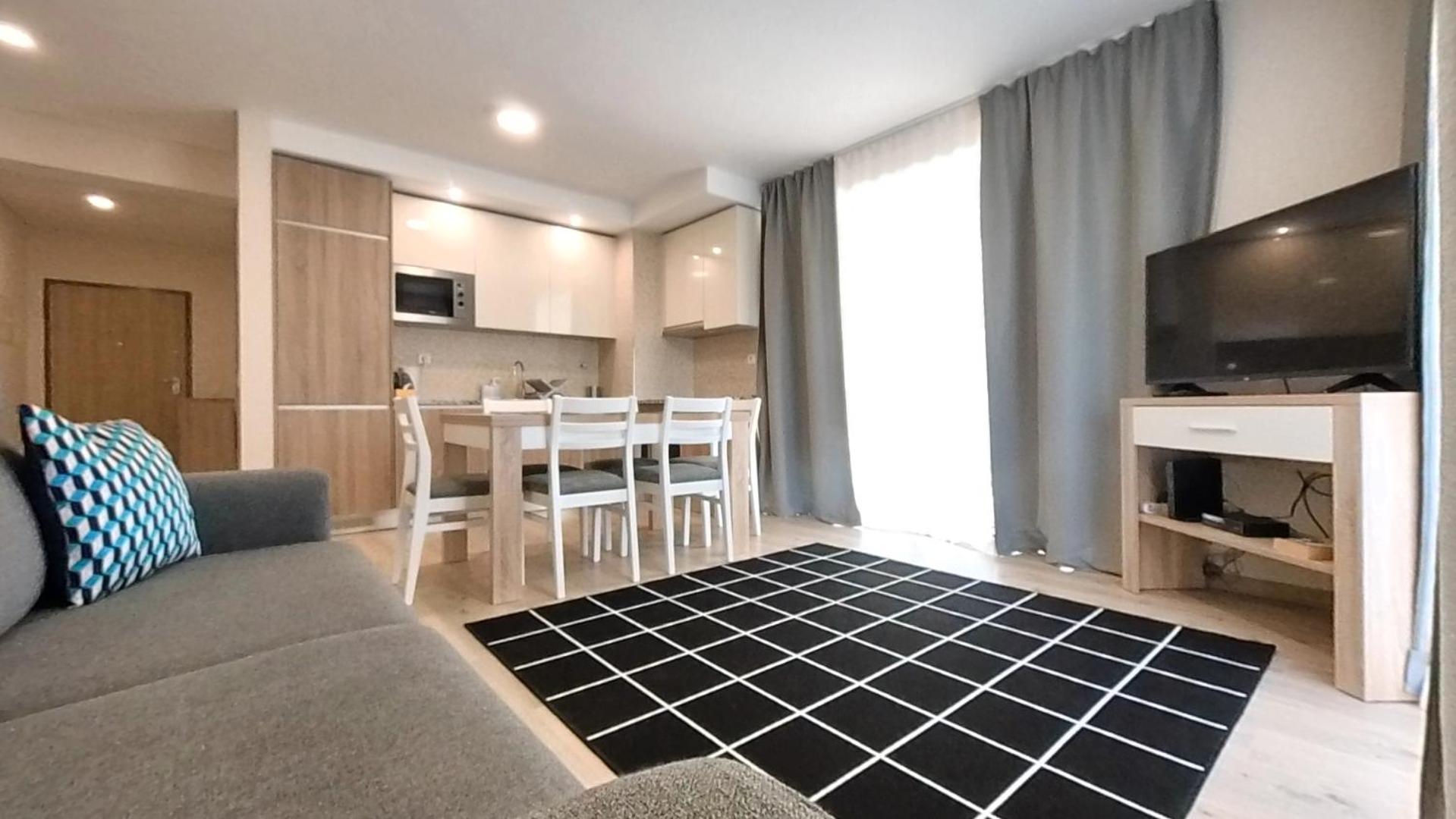 Elite Residence 2B view 3