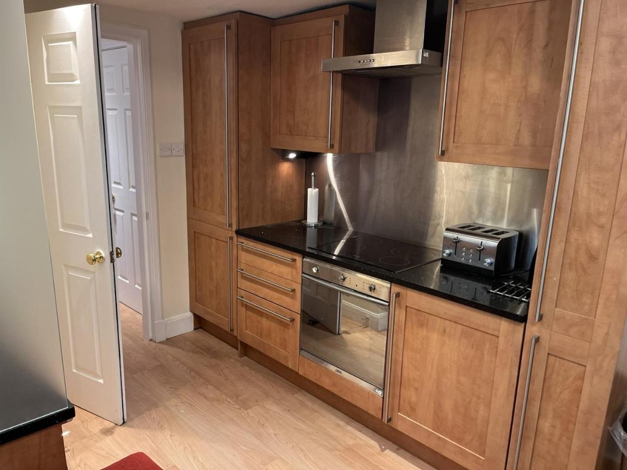Royal Mile Mansions 2 Bedroom - Edinburgh City Centre