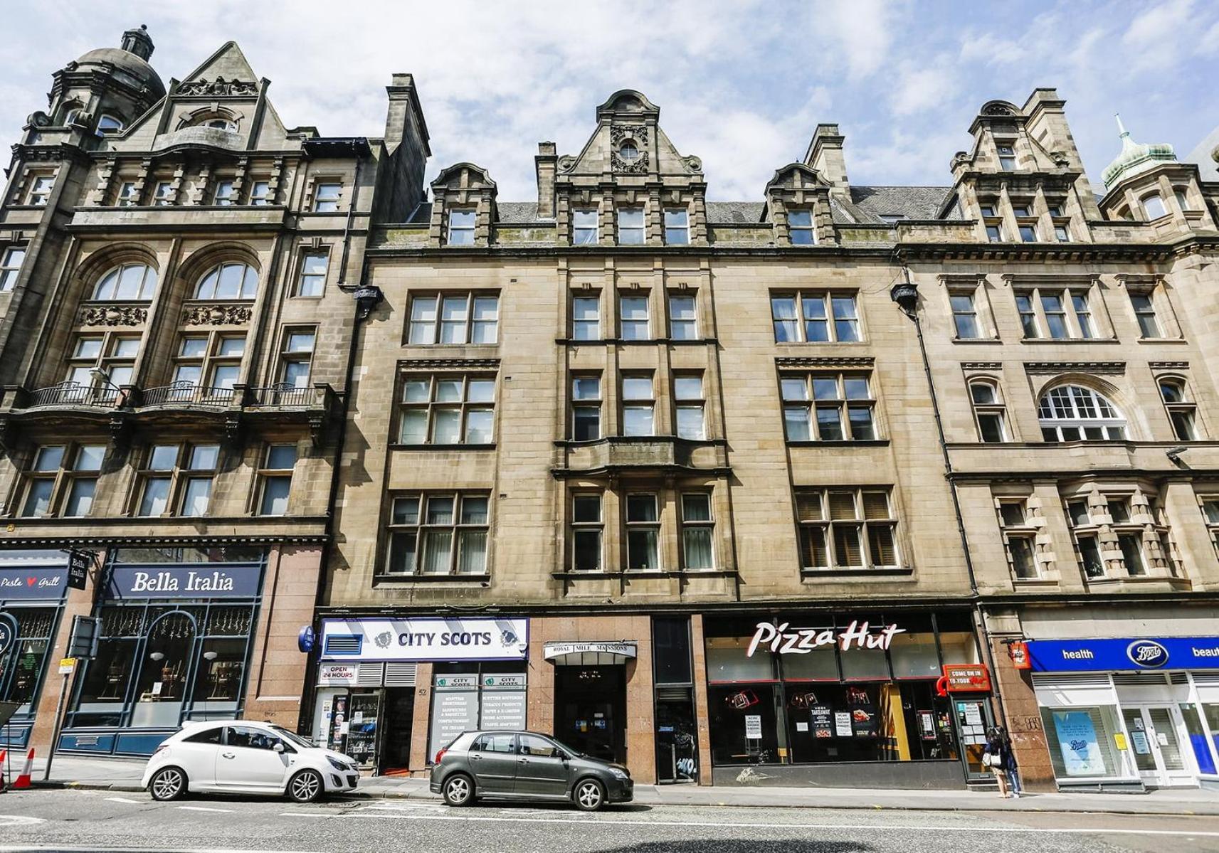 Royal Mile Mansions 2 Bedroom - Edinburgh City Centre