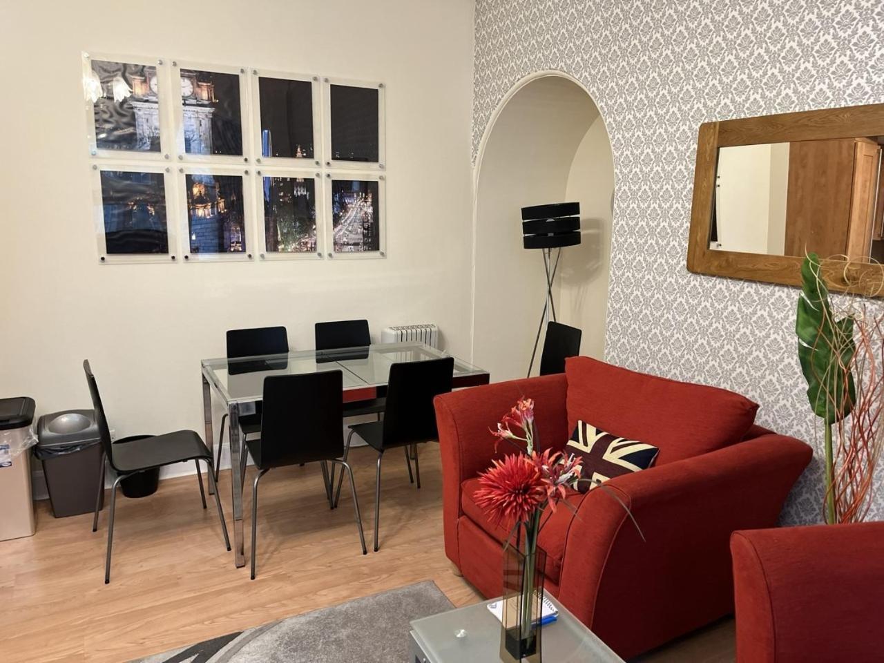 Royal Mile Mansions 2 Bedroom - Edinburgh City Centre photo 3