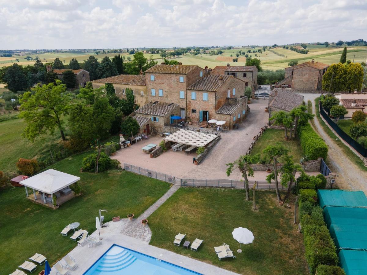 12 bedrooms mansion with city view private pool and enclosed garden at Cortona