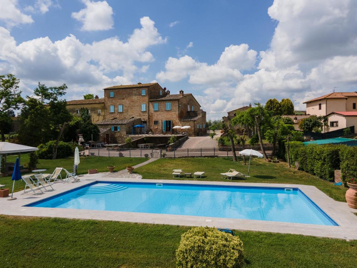 12 bedrooms mansion with city view private pool and enclosed garden at Cortona