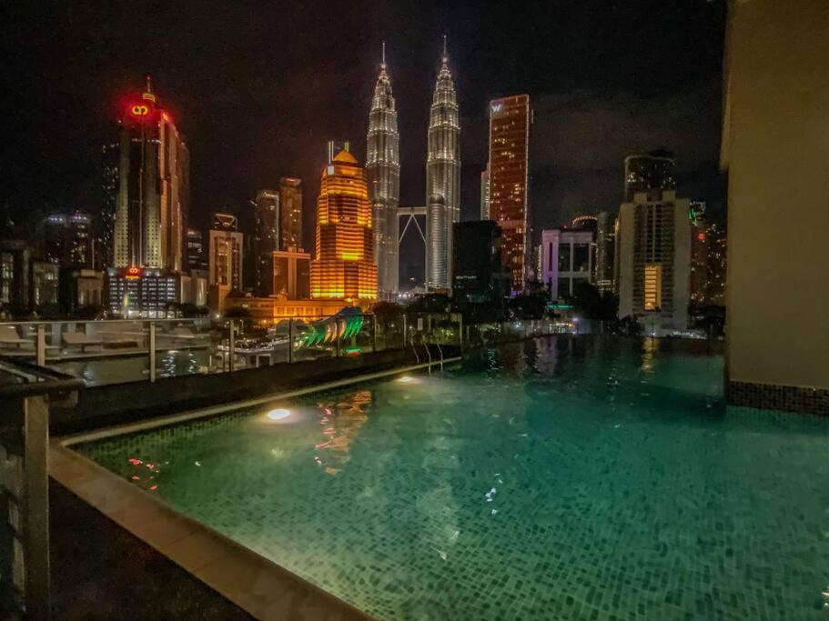 KLCC view Staycation @ Kg Baru Food Heaven