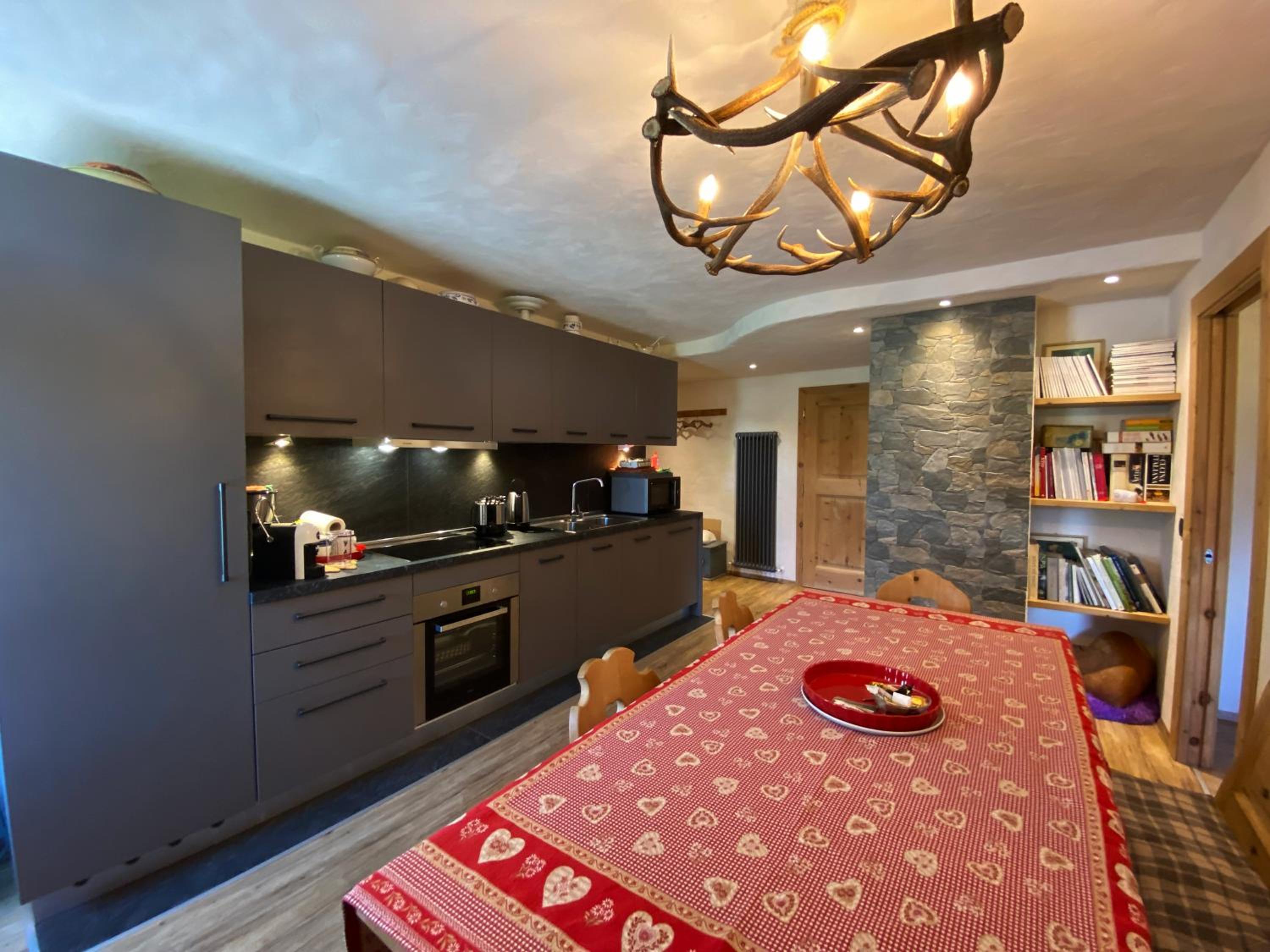 Mountain Chalet Milly view 5