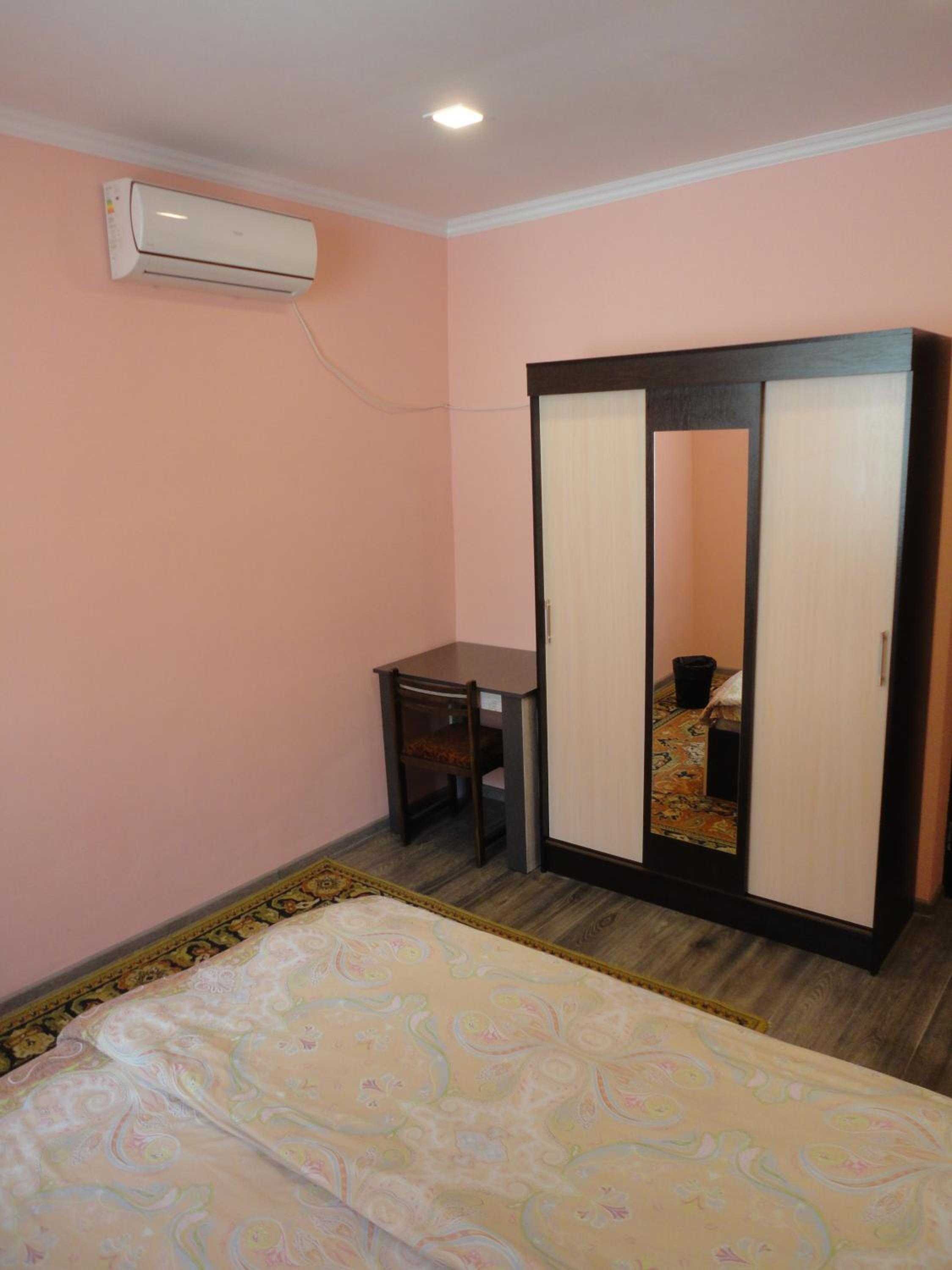 Like Home Guesthouse & Tours