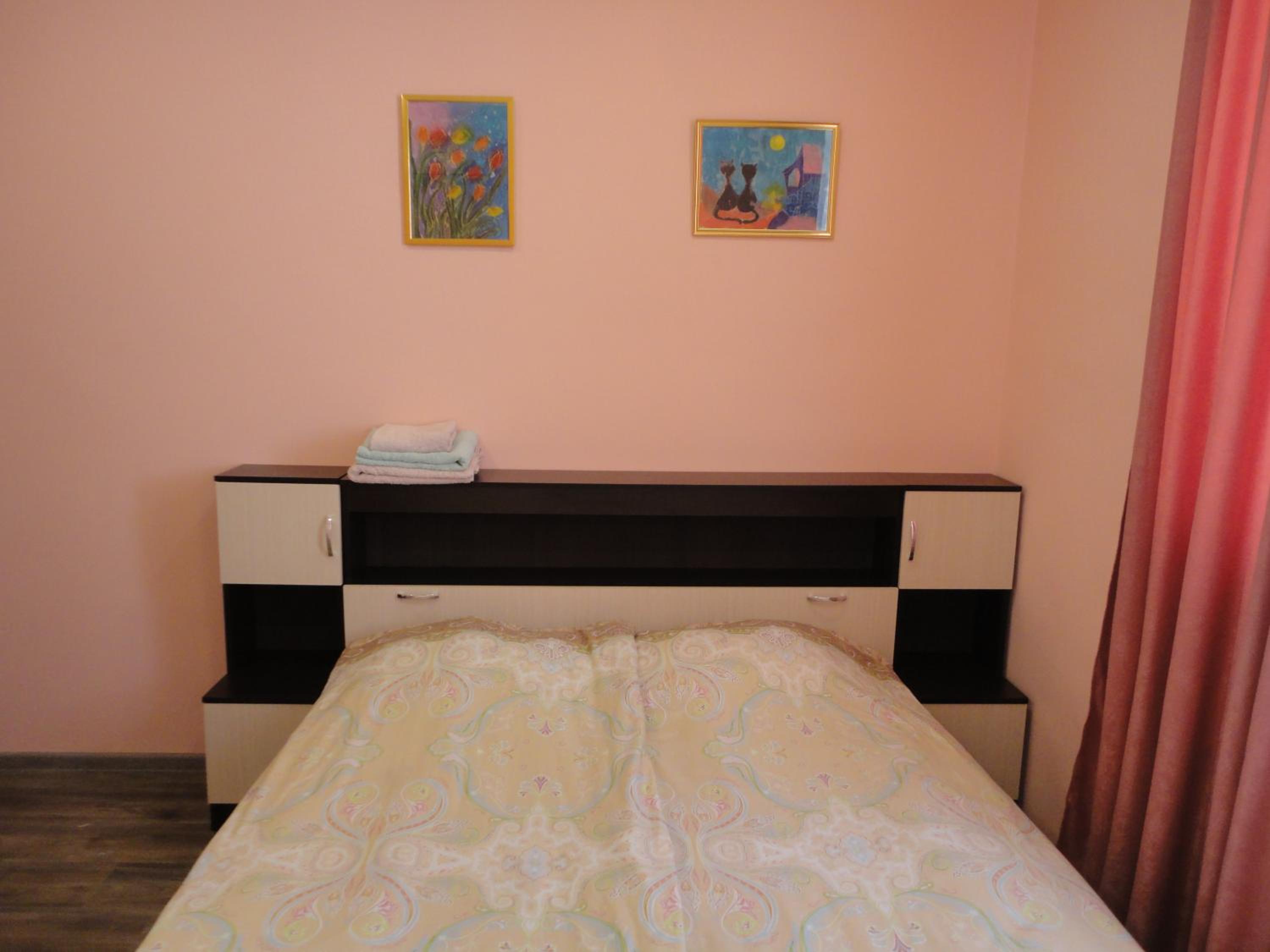 Like Home Guesthouse & Tours