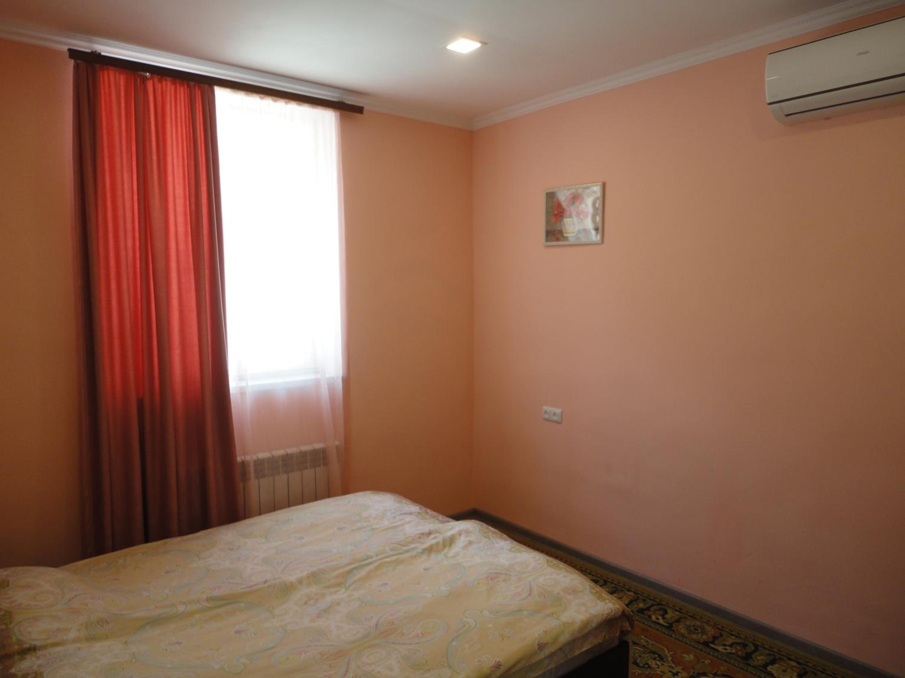 Like Home Guesthouse & Tours