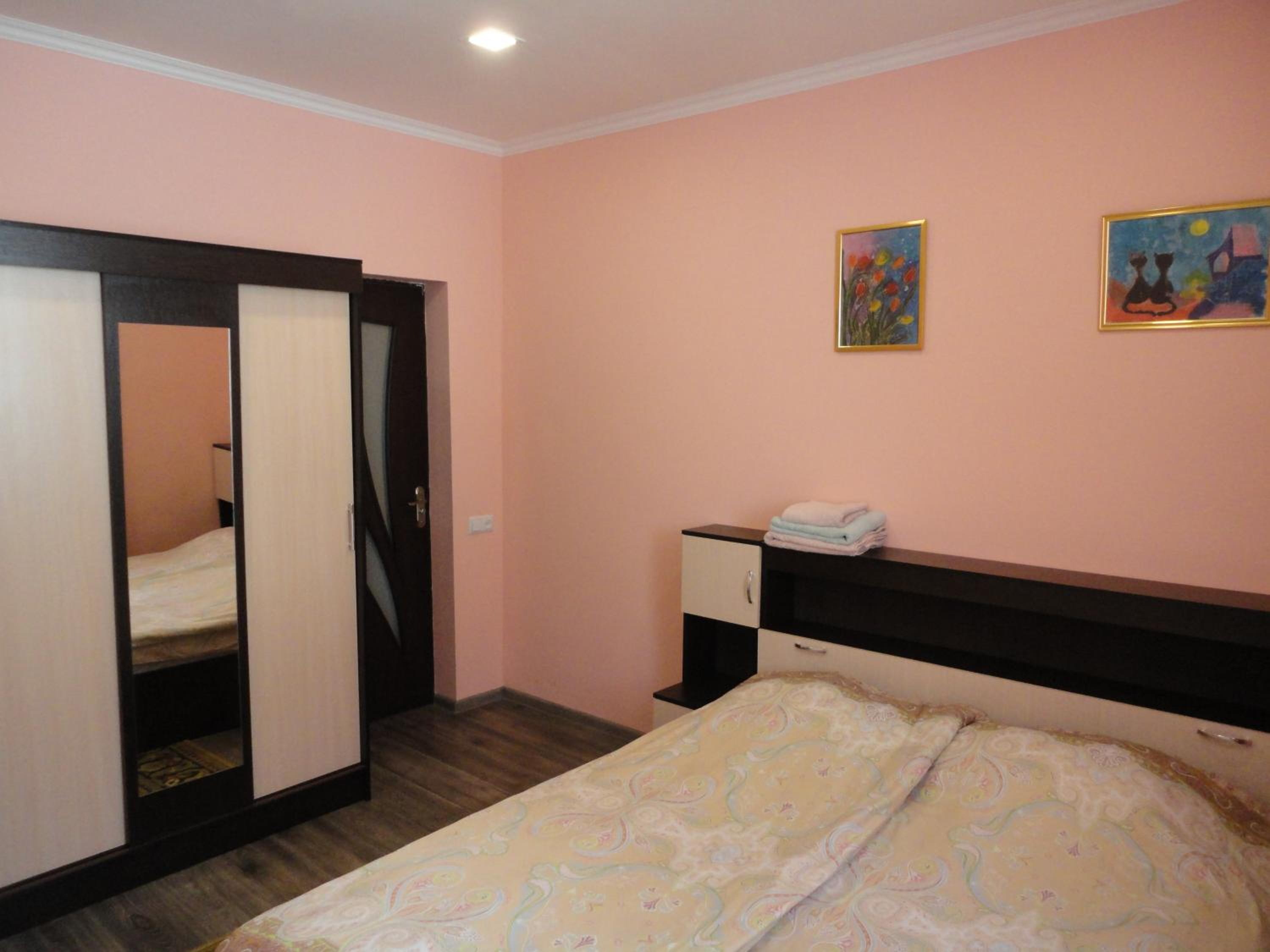 Like Home Guesthouse & Tours