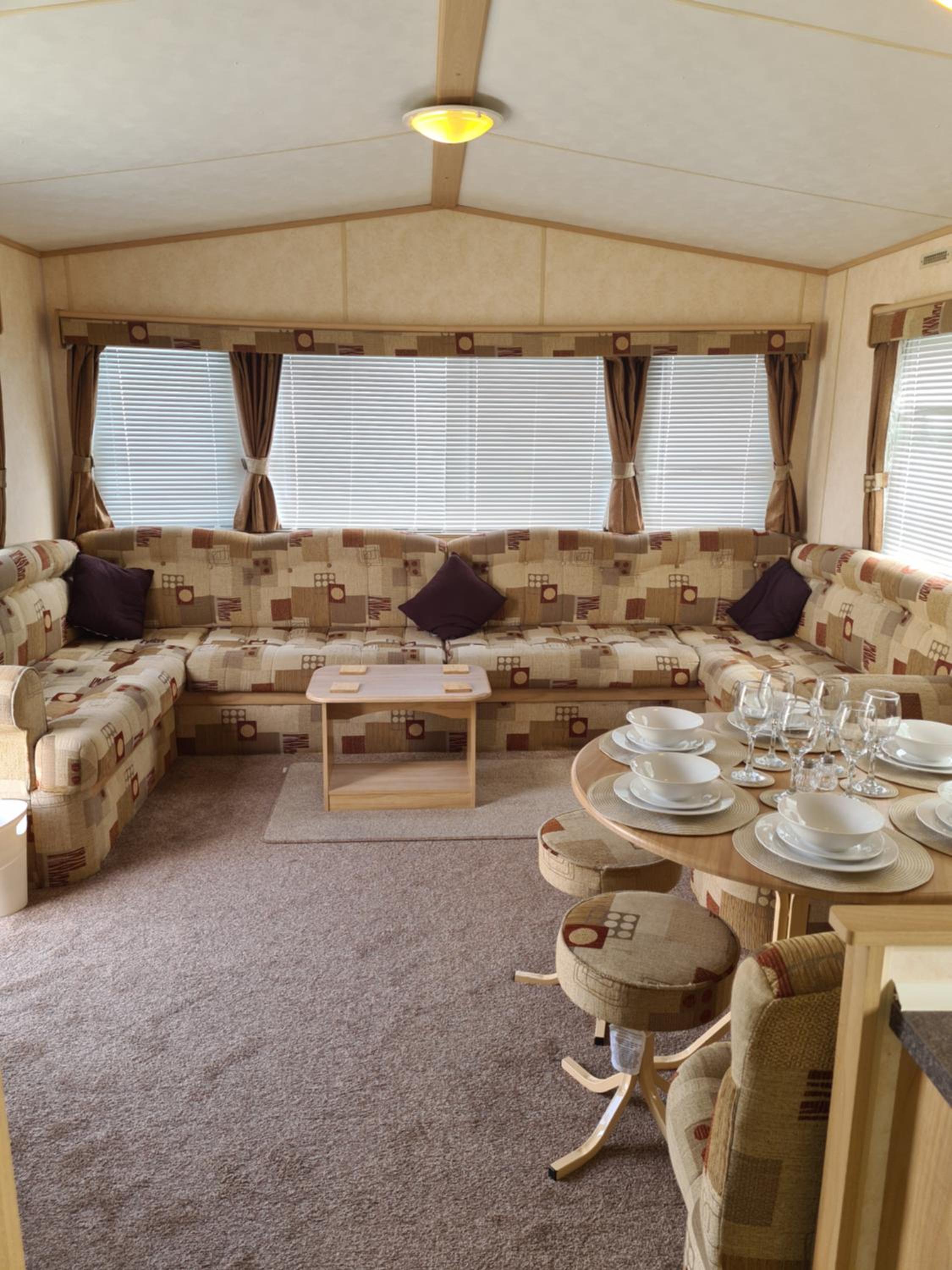 Superb 8 Berth Caravan, Golden Anchor Park view 2