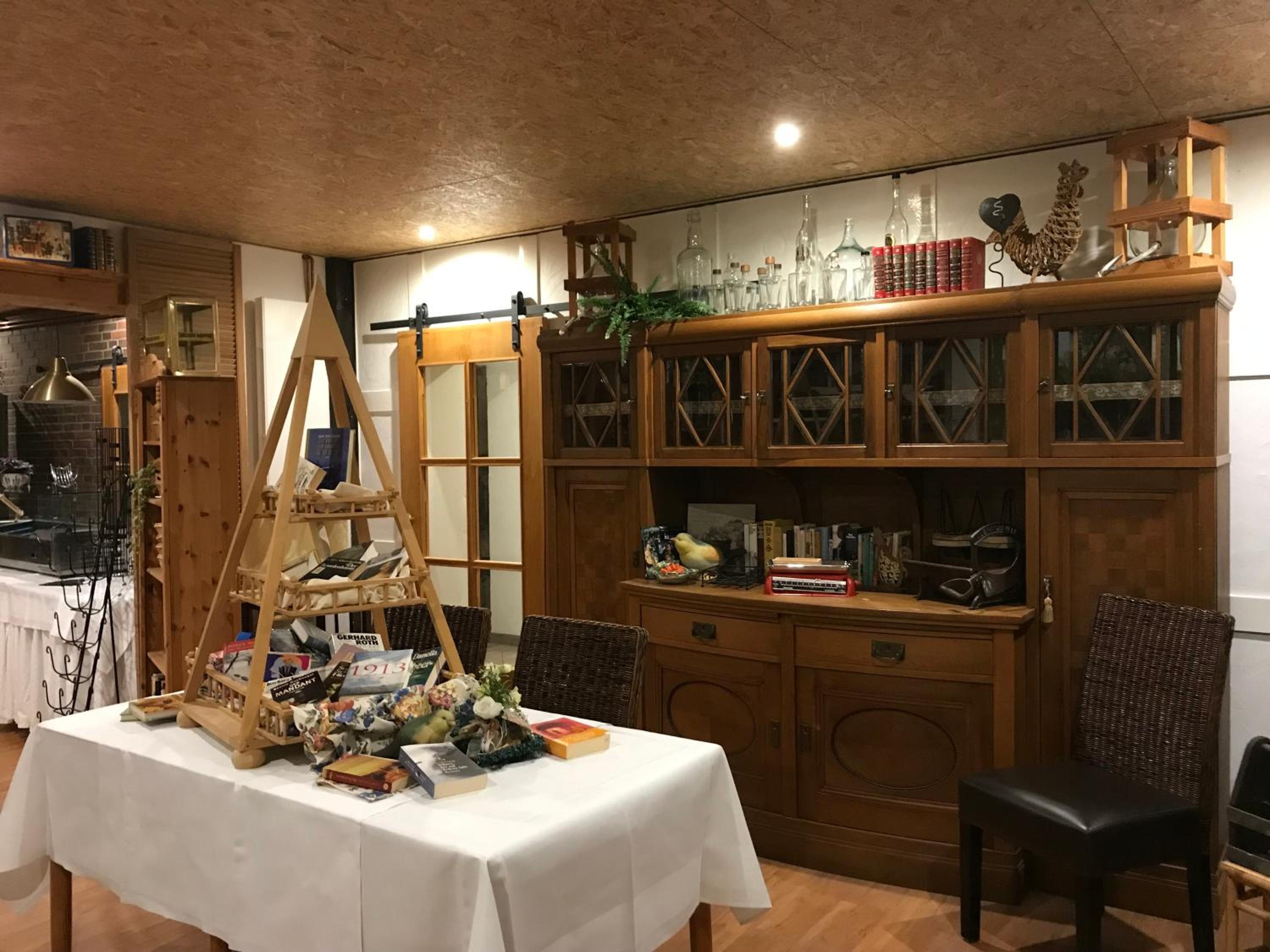 Schumacher's Landhaus - Bücherhotel