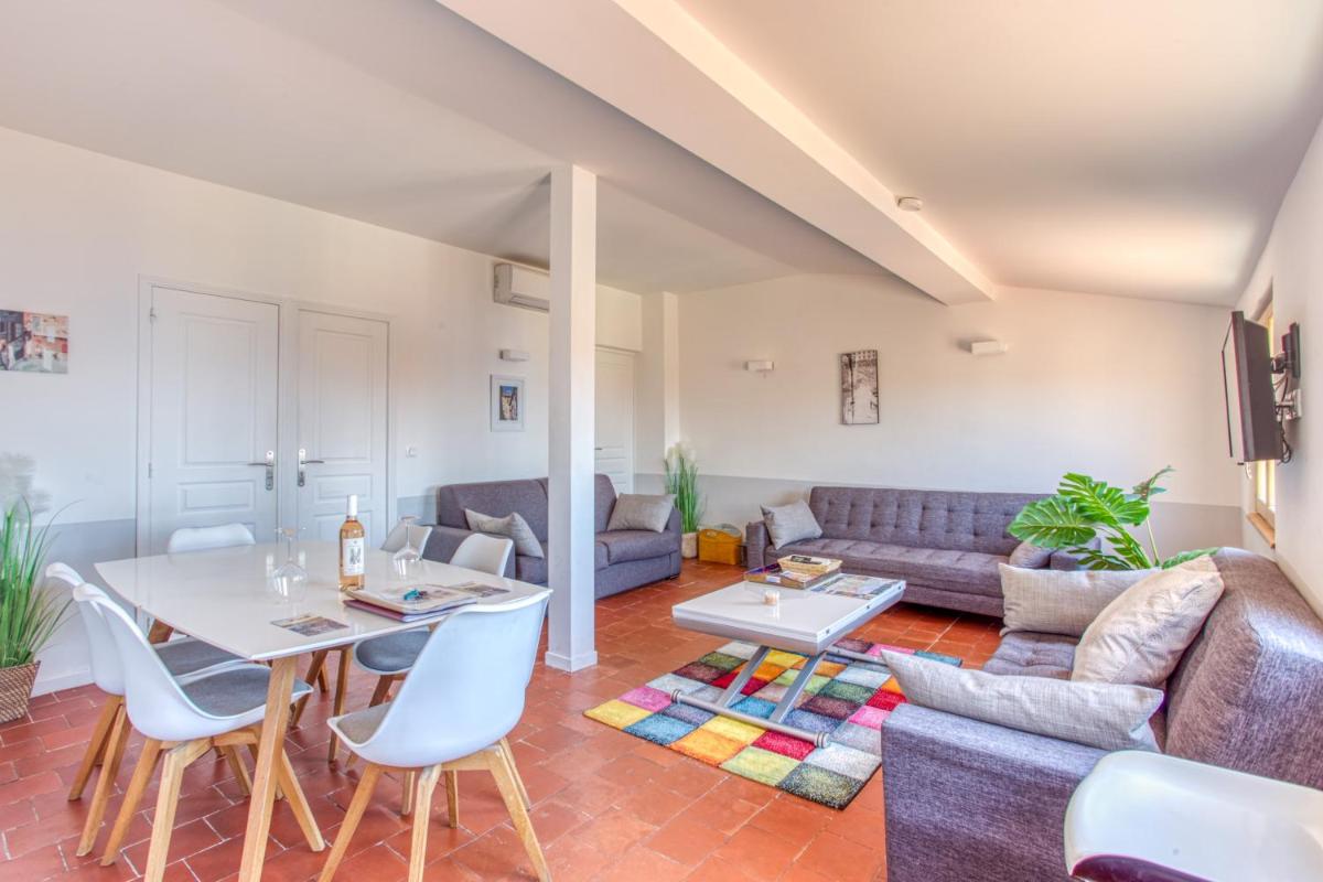 LE GILLY 6 - F3 EXCEPTIONNEL, VUE MER, MODERNE, CLIMATISATION, Vieux-Nice view 4