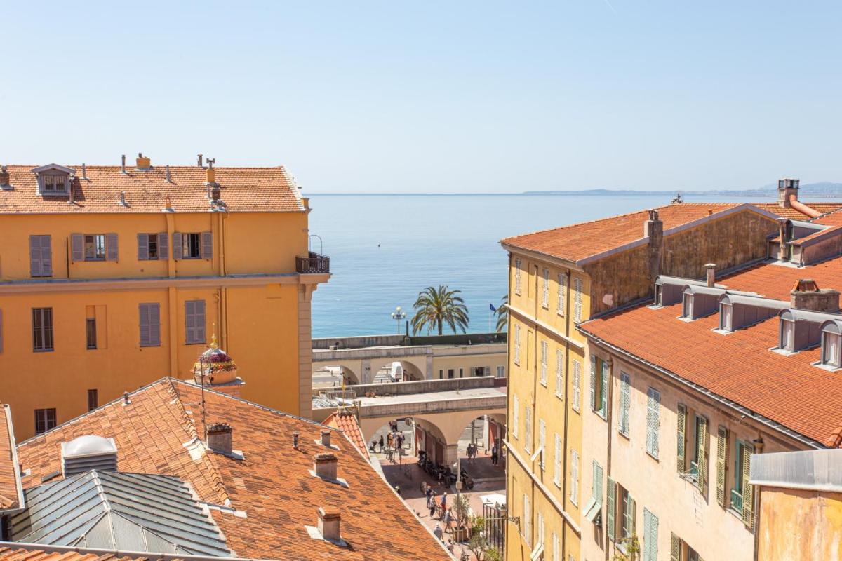 LE GILLY 6 - F3 EXCEPTIONNEL, VUE MER, MODERNE, CLIMATISATION, Vieux-Nice view 2