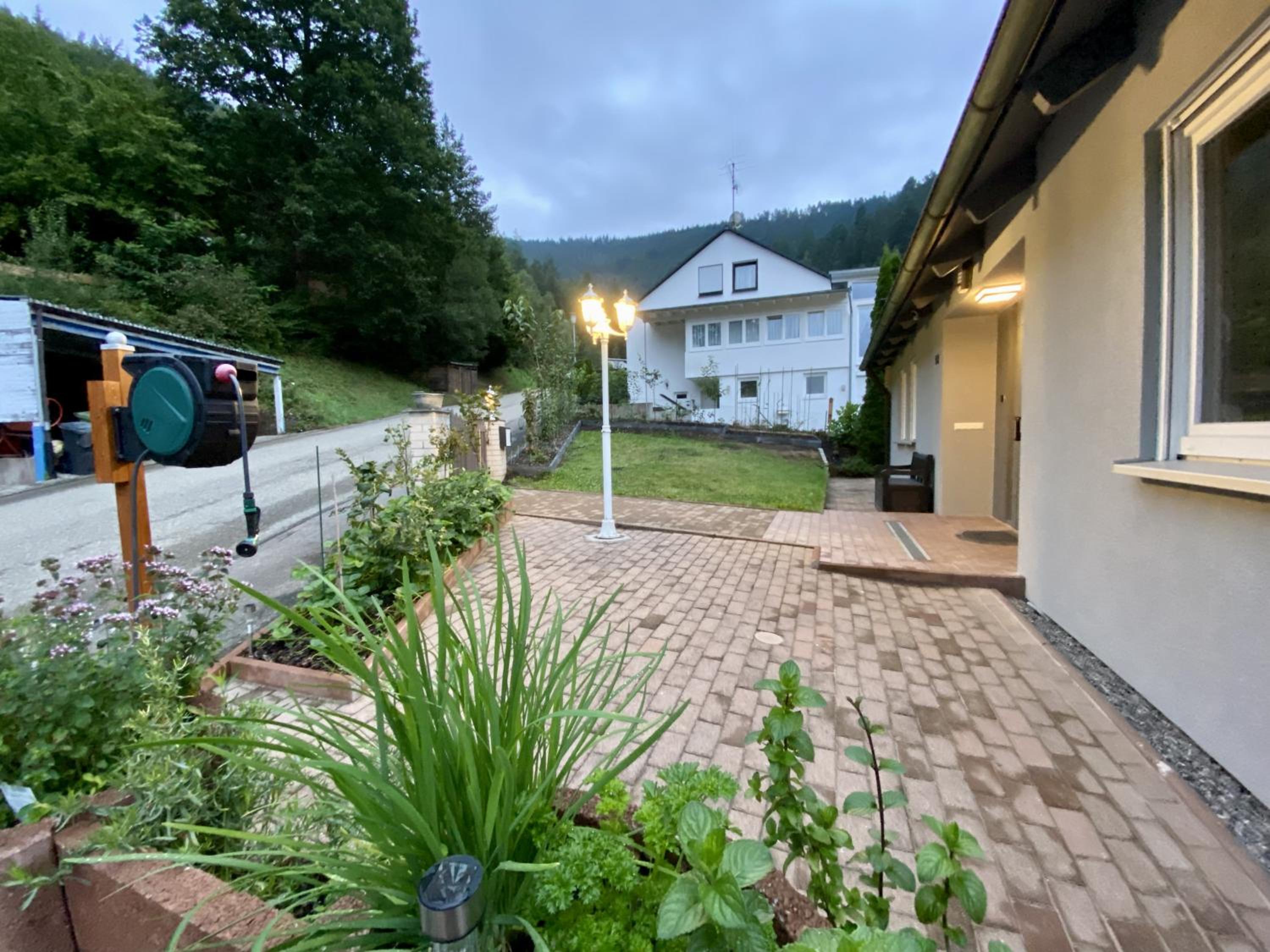Photo 18