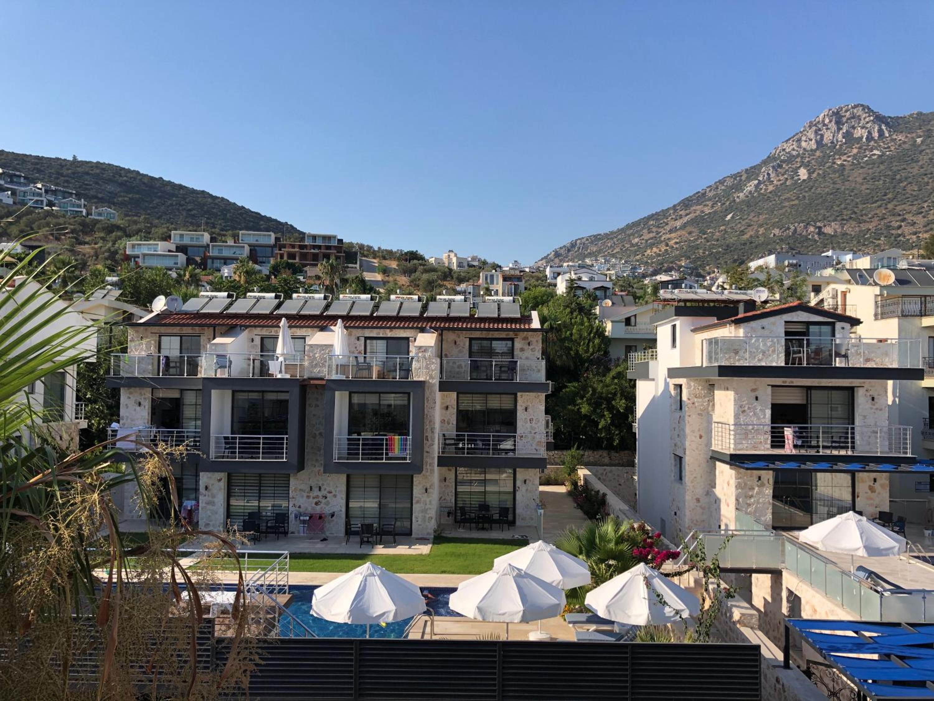 Stone House Aparts 2 plus 1 mit zwei Balkone und Poolview Kalkan No 10 view 2