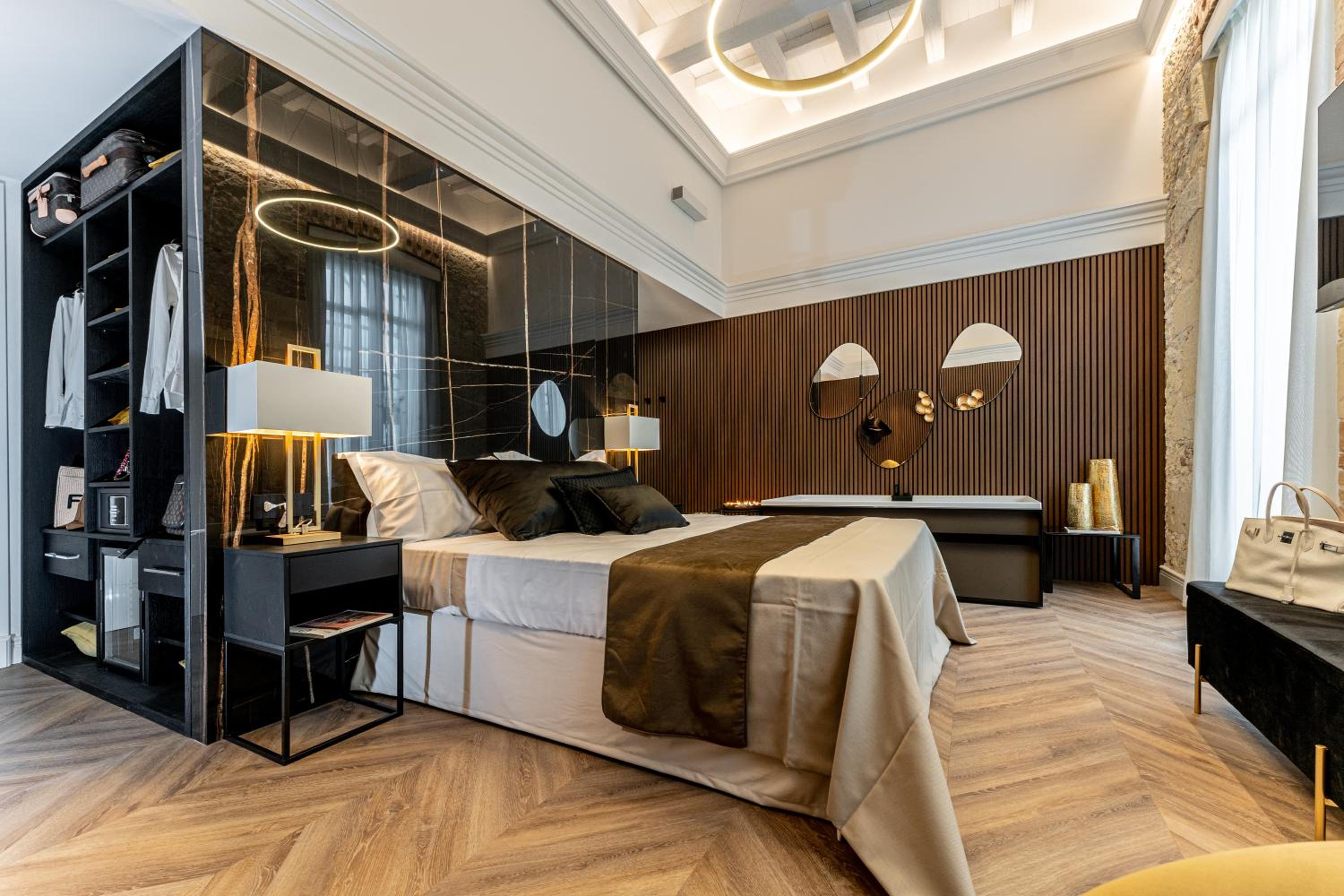 Nero Luxury Suites en Cagliari — hotel room