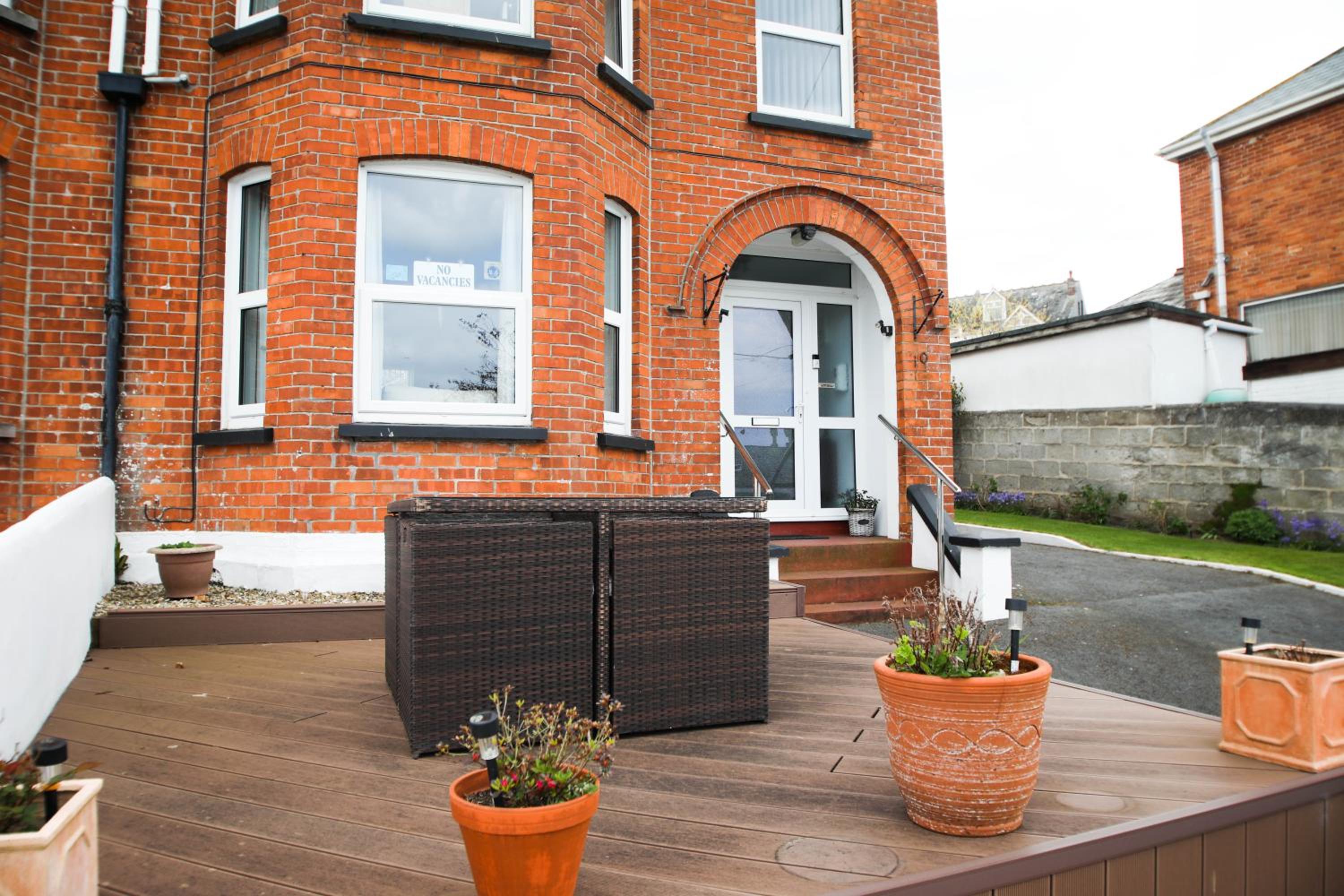 No 10 Treverbyn Road B & B view 4