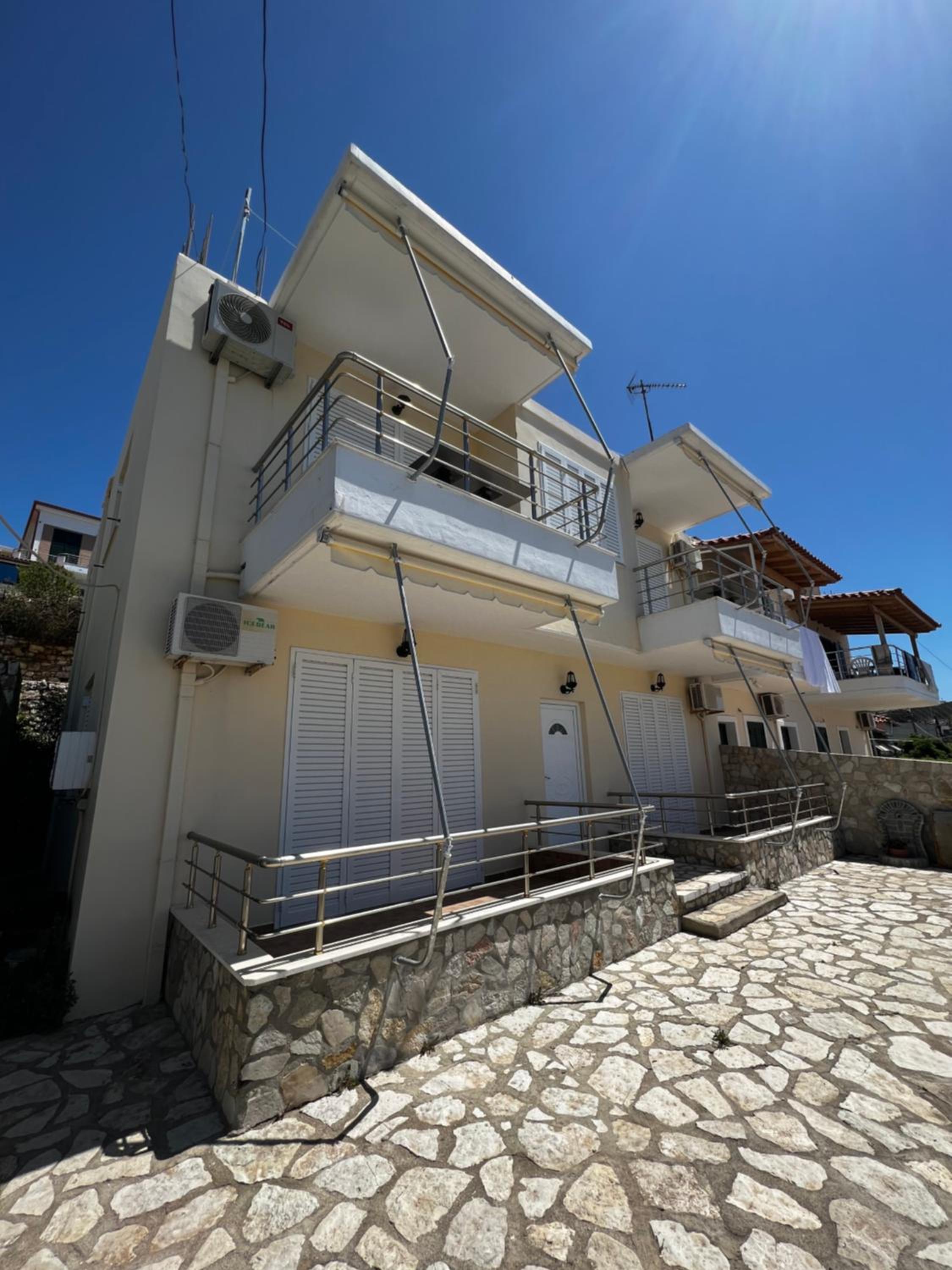 Fane's Apartments