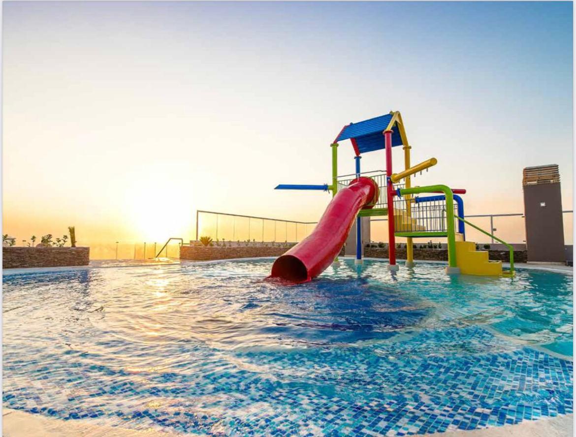 Apartamento con vista directa al mar en Reserva del Mar - Balcón, playa privada y piscinas tipo resort