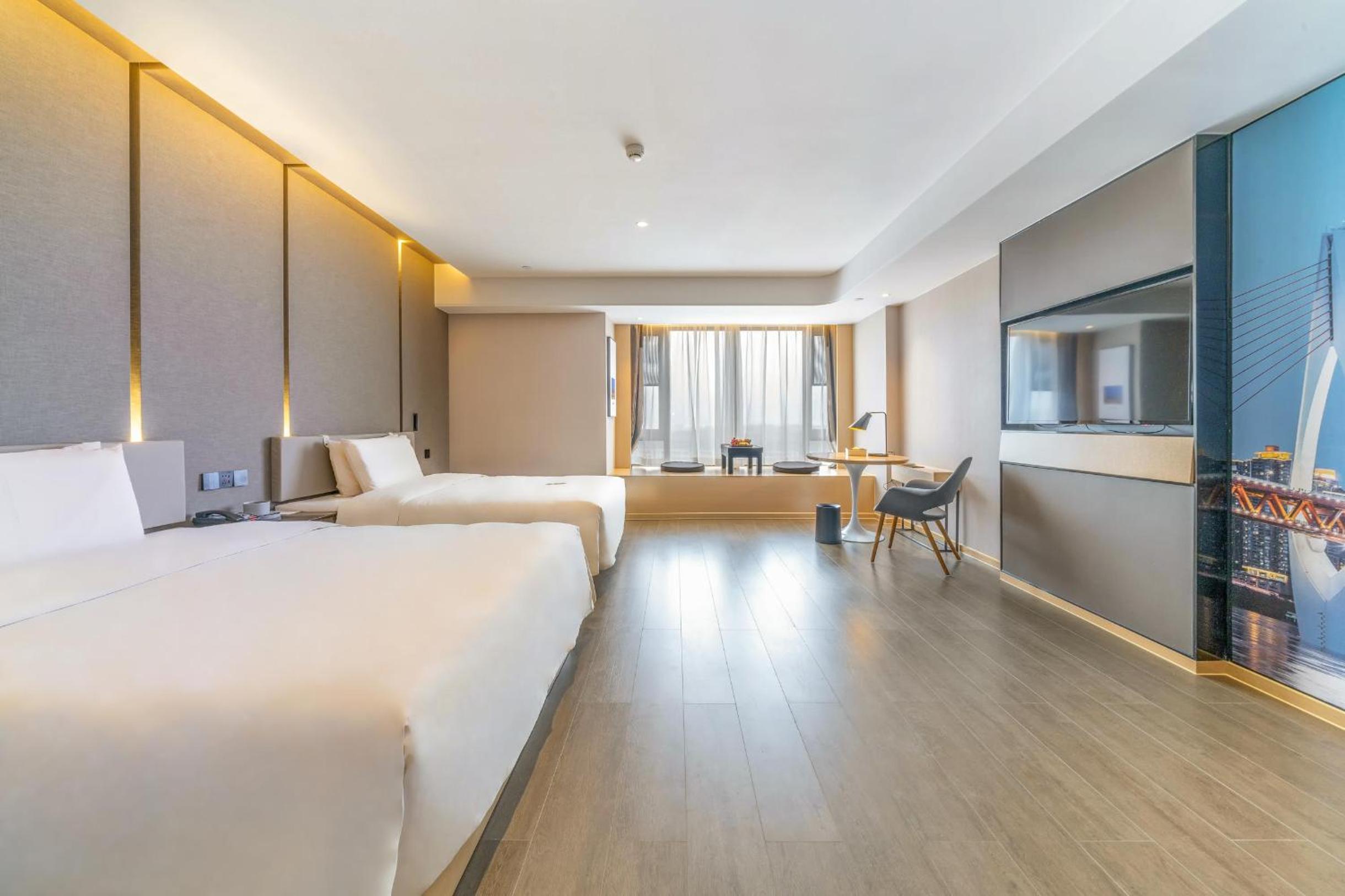 Atour Hotel Chongqing Yongchuan High-Speed Xinglong Lake view 4