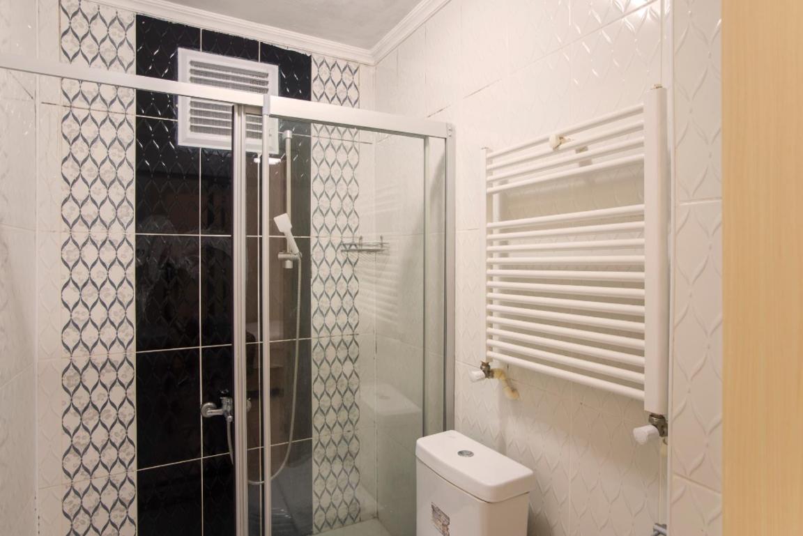Divan Wooden Guesthouse