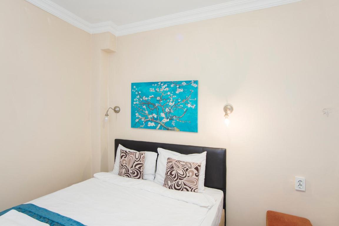 Divan Wooden Guesthouse