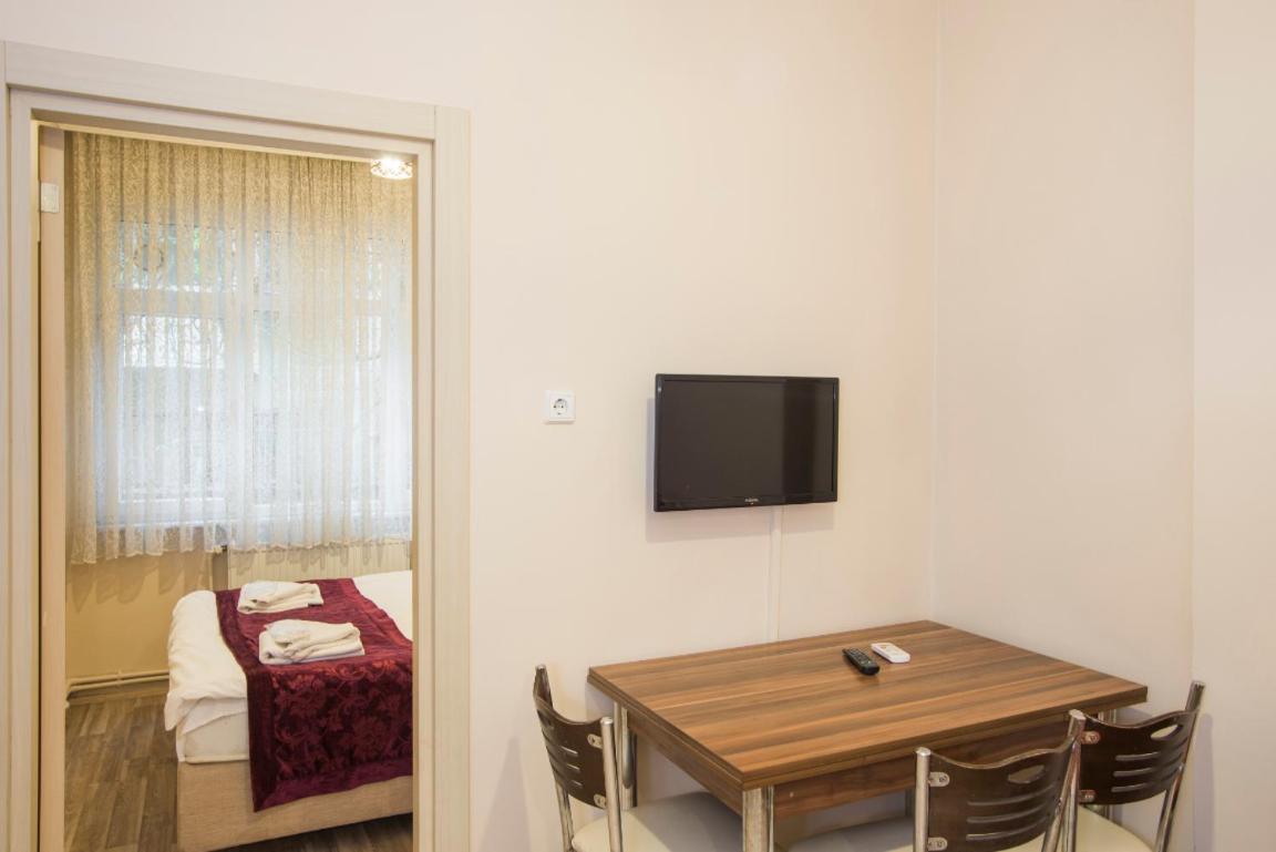 Divan Wooden Guesthouse
