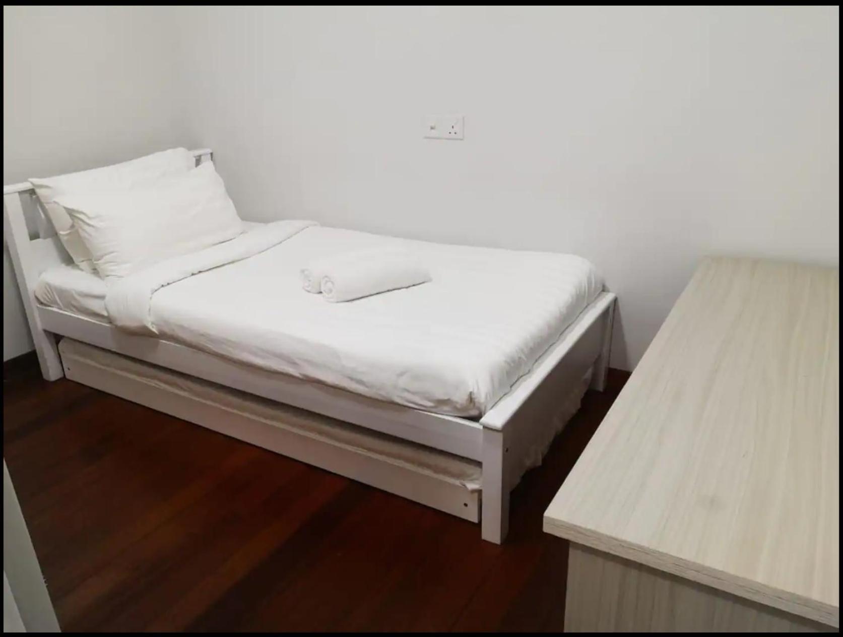 Executive 2-Bedroom Next to Paradigm Mall and New World Hotel photo 8