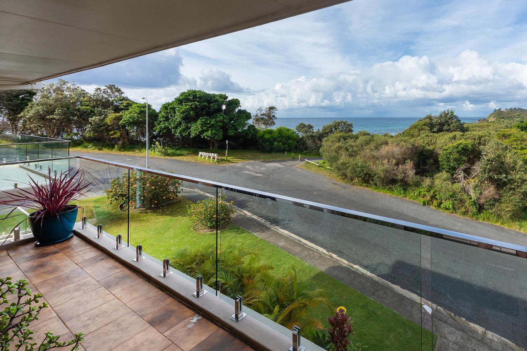 Oceancrest 15