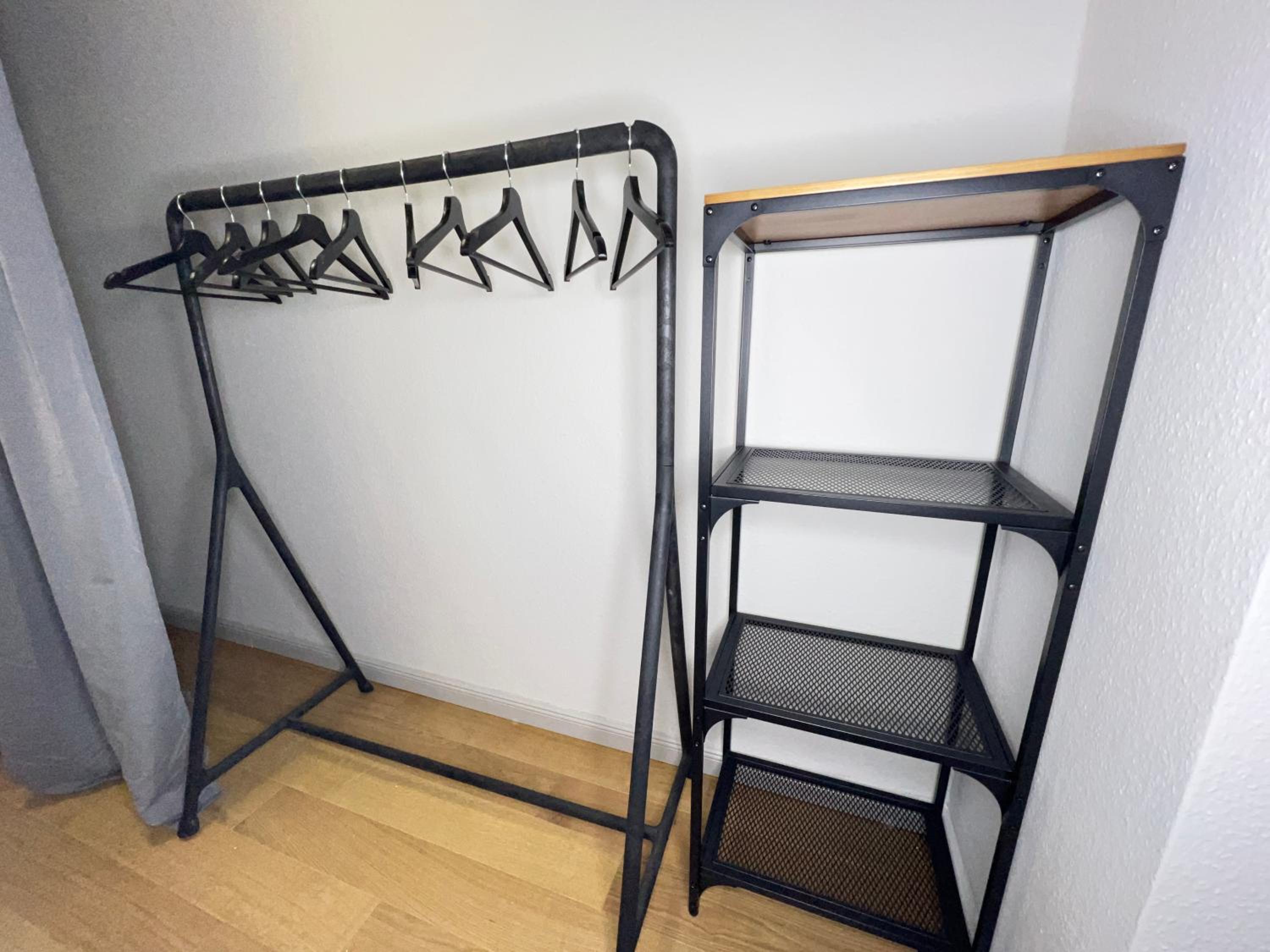chic and calm with balcony in gorgeous kassberg