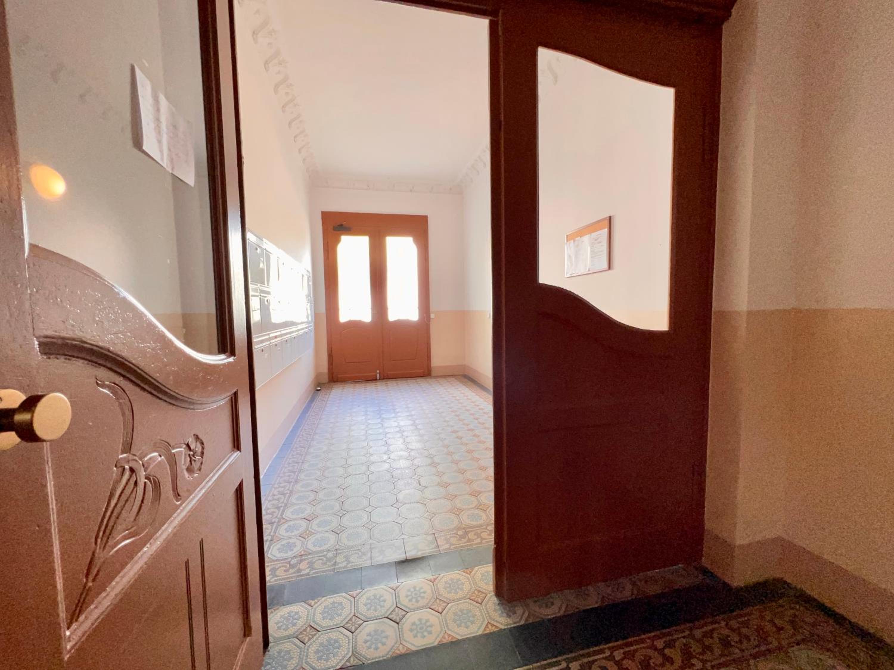 chic and calm with balcony in gorgeous kassberg