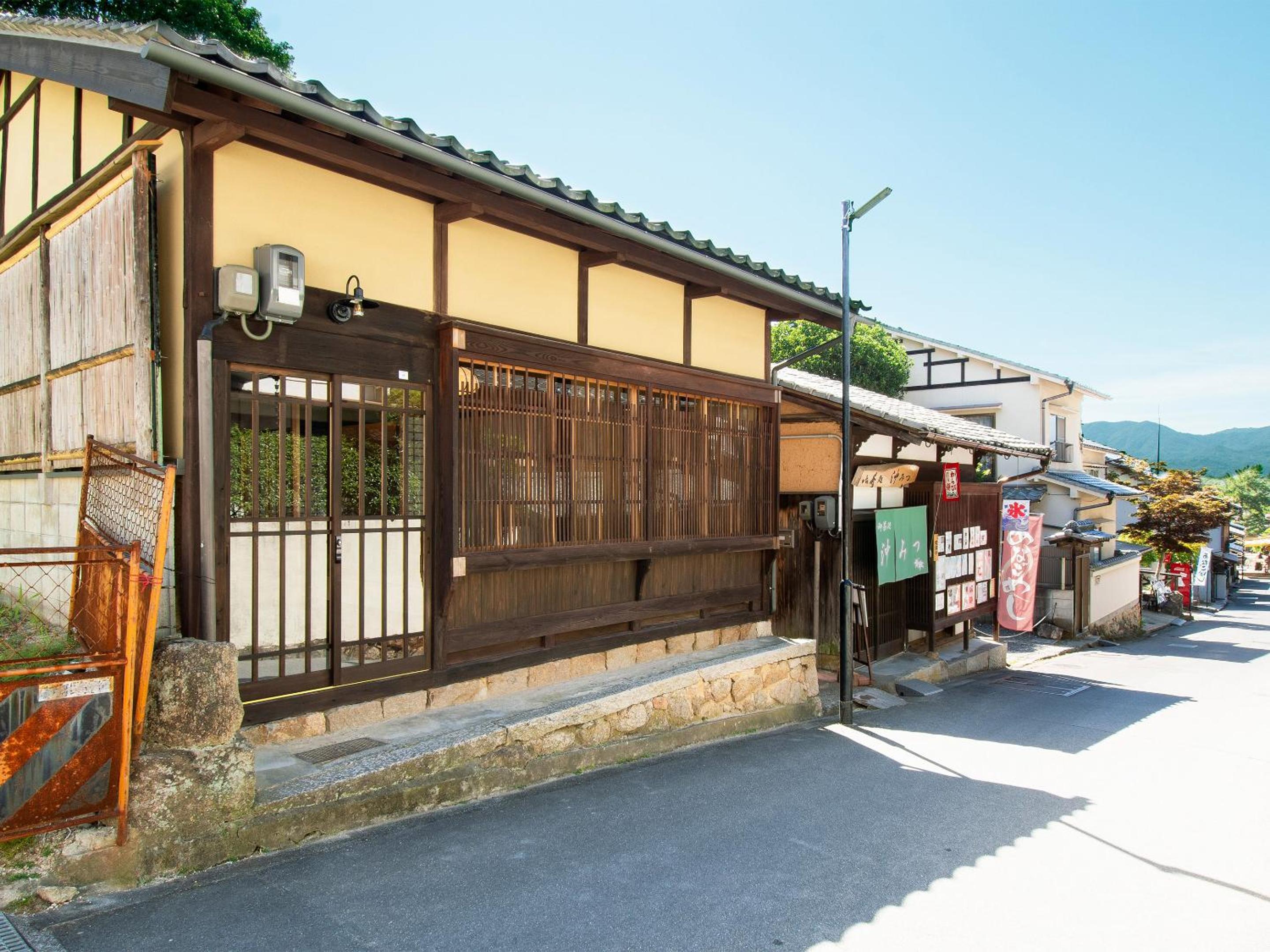 Miyajima Guest House Mikuniya