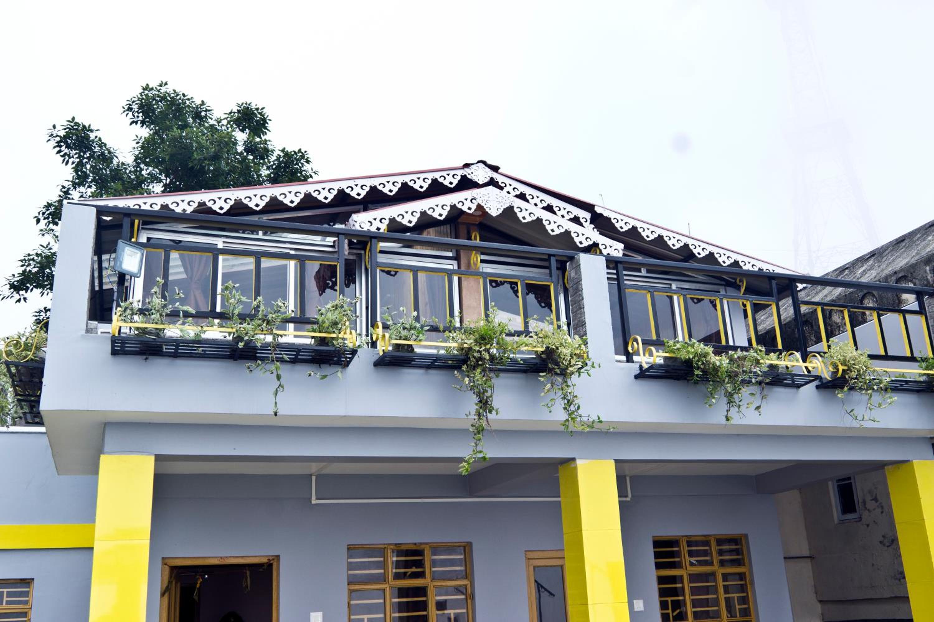 the DEW DROP HOME STAY