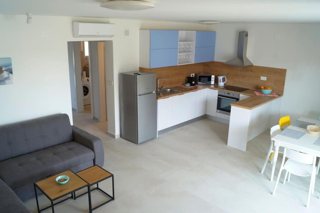 Gemütliches Ferienhaus mit Whirlpool & Dachterrasse view 2
