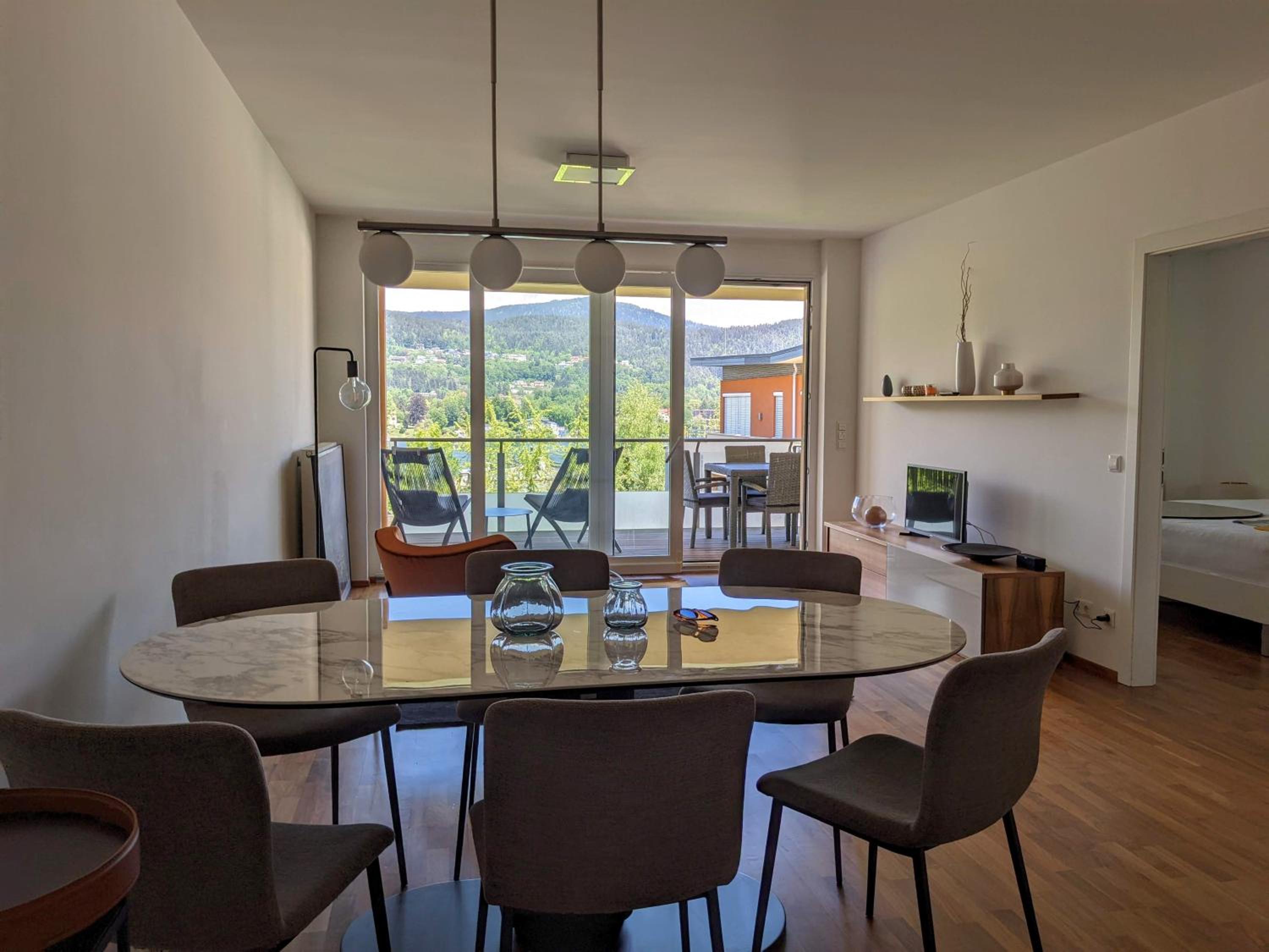 Vista Bahía, Apartment in Velden with amazing views and lake access