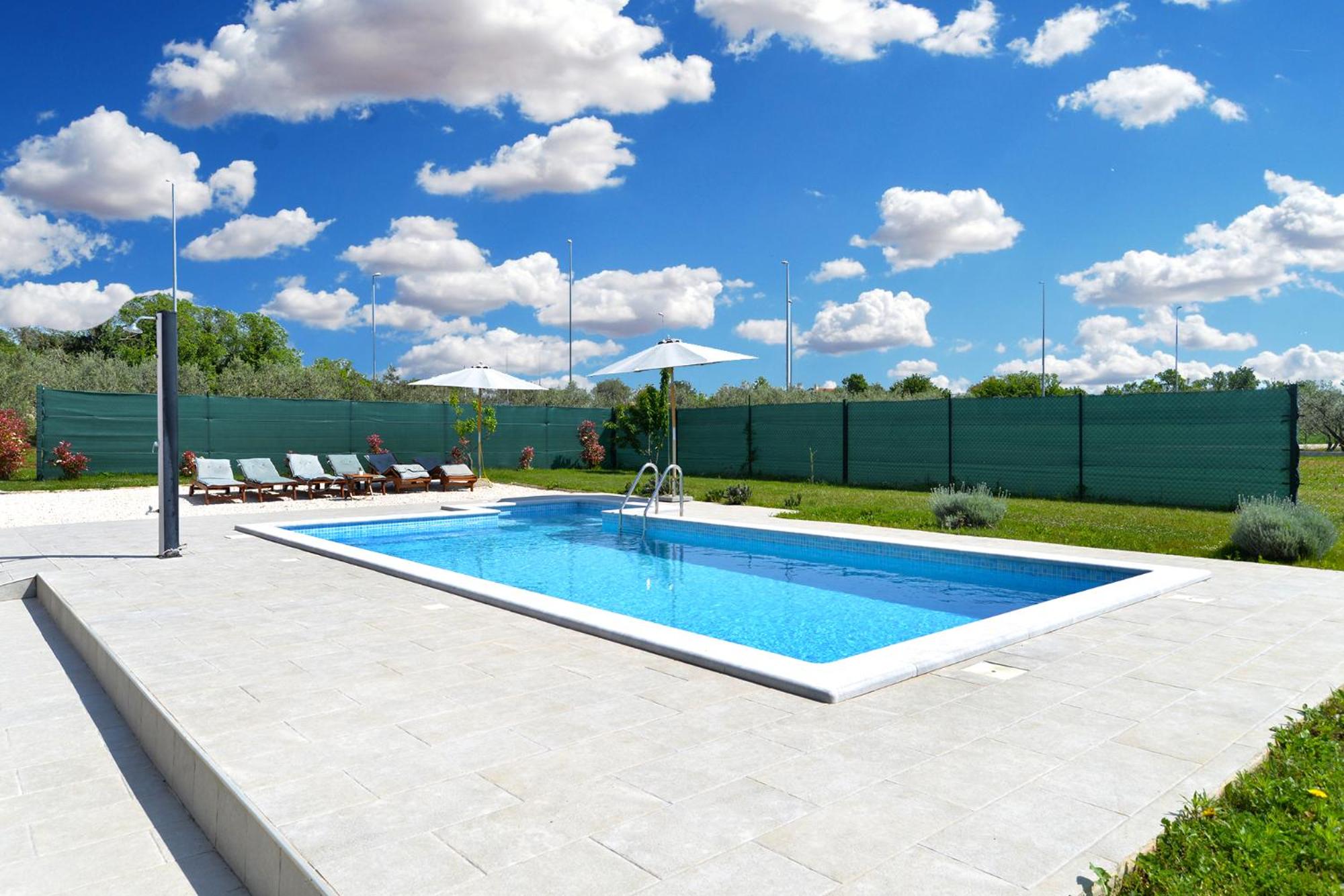 House Roberto 1790 en Pomer — recepcion & lobby