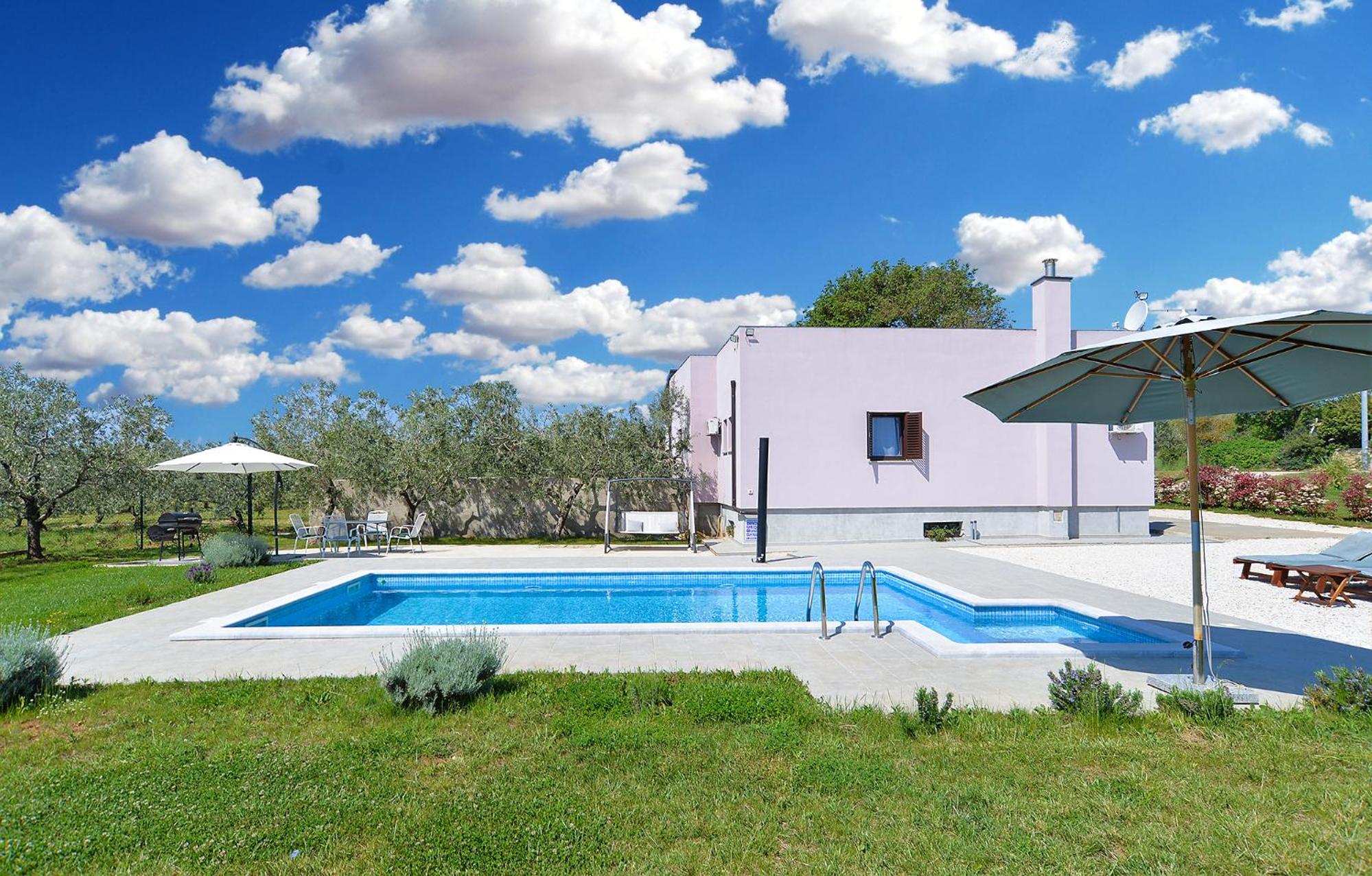 House Roberto 1790 en Pomer — recepcion & lobby