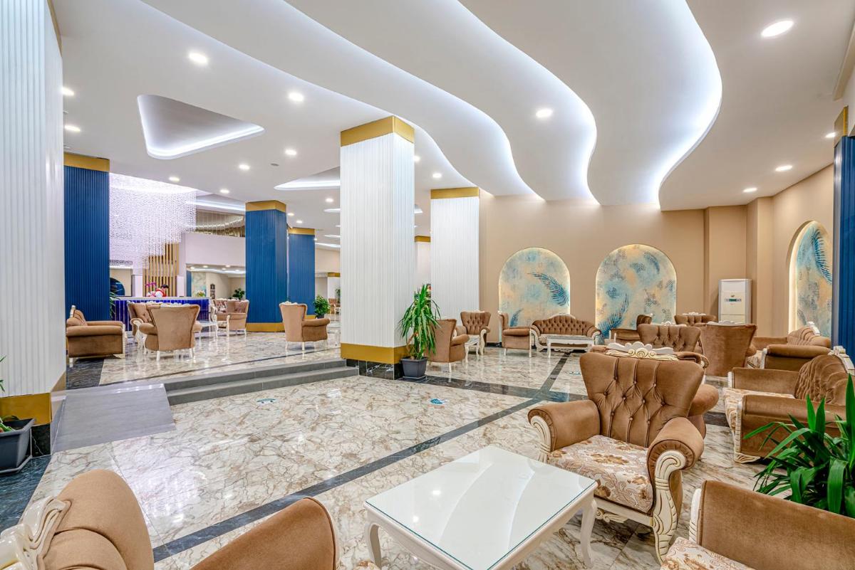 Blue Star Hotel - Image 6
